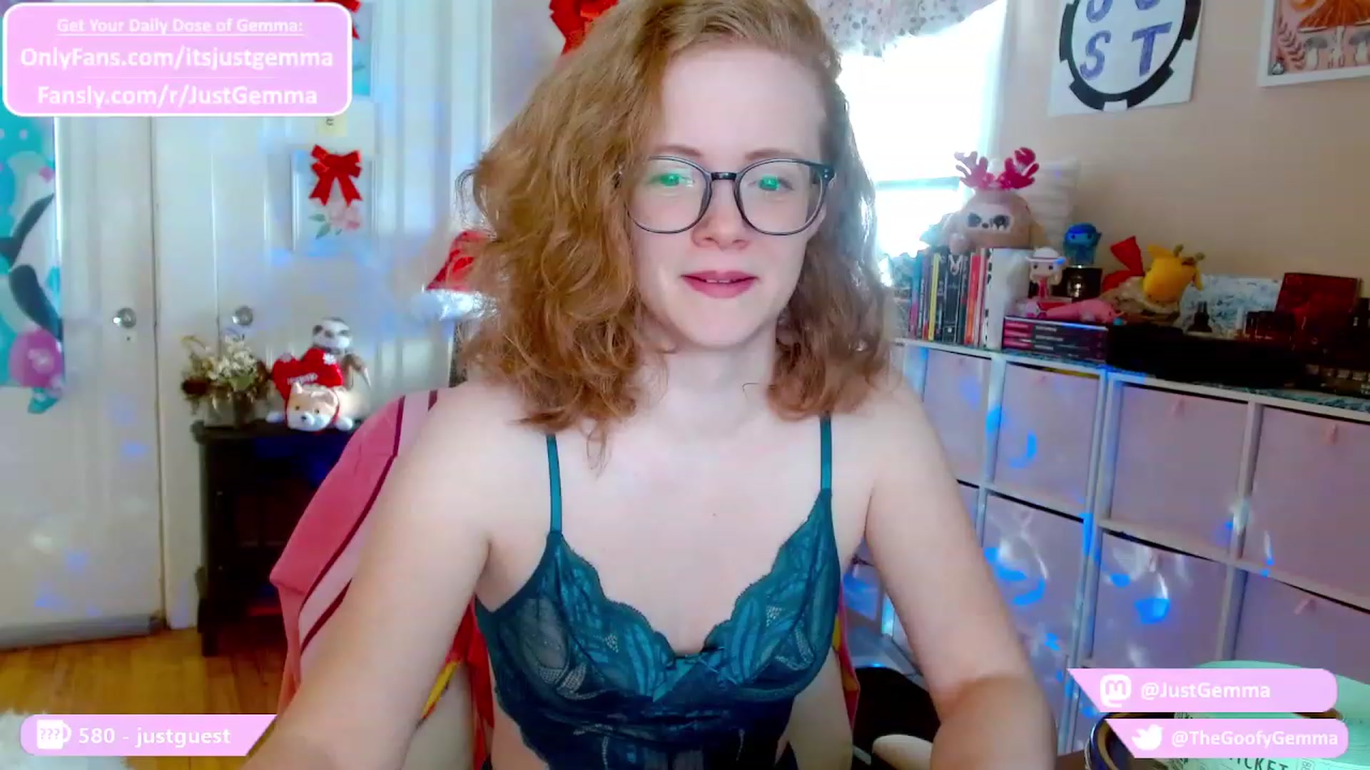 Gallery image thumbnail from JustGemma's myfreecams stream on, 11/29/2023, 17:38 image 13 of 20