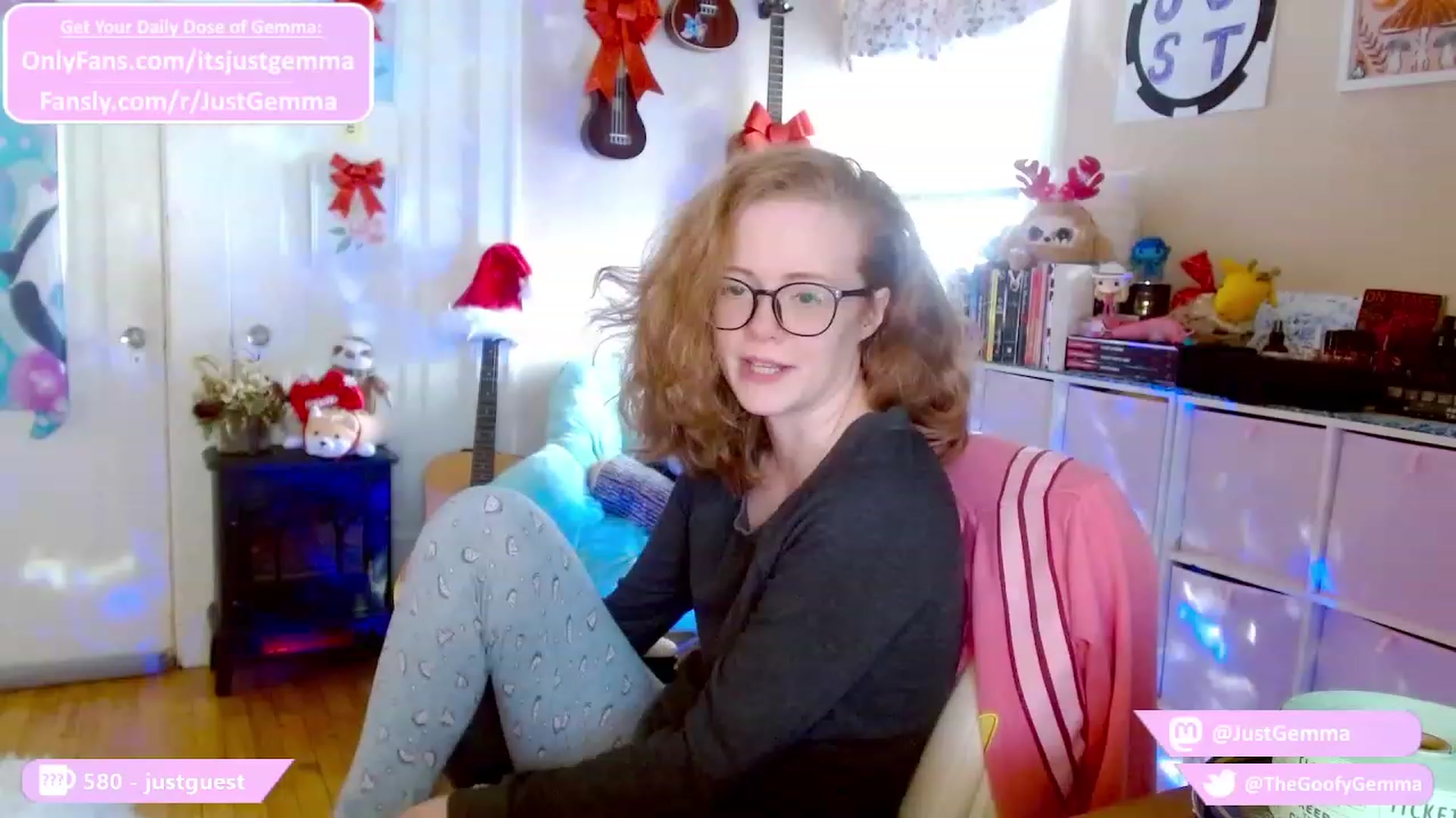 Gallery image thumbnail from JustGemma's myfreecams stream on, 11/29/2023, 18:00 image 13 of 20