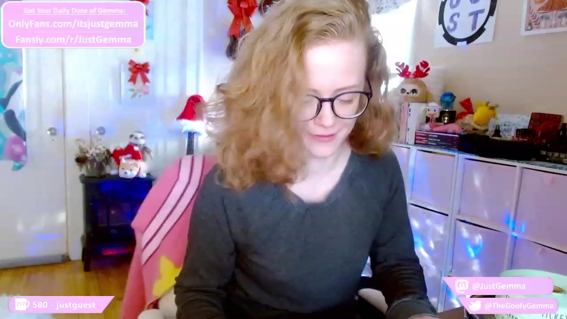 Gallery image thumbnail from JustGemma's myfreecams stream on, 11/29/2023, 18:00 image 14 of 20