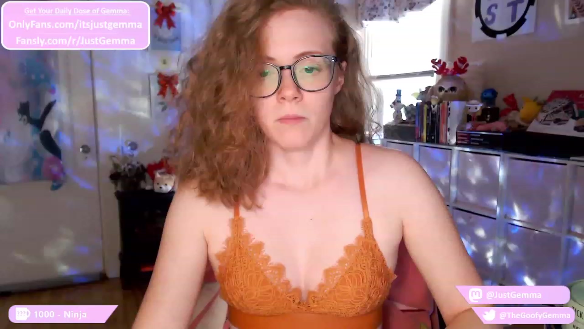 Gallery image thumbnail from JustGemma's myfreecams stream on, 12/05/2023, 18:01 image 16 of 20