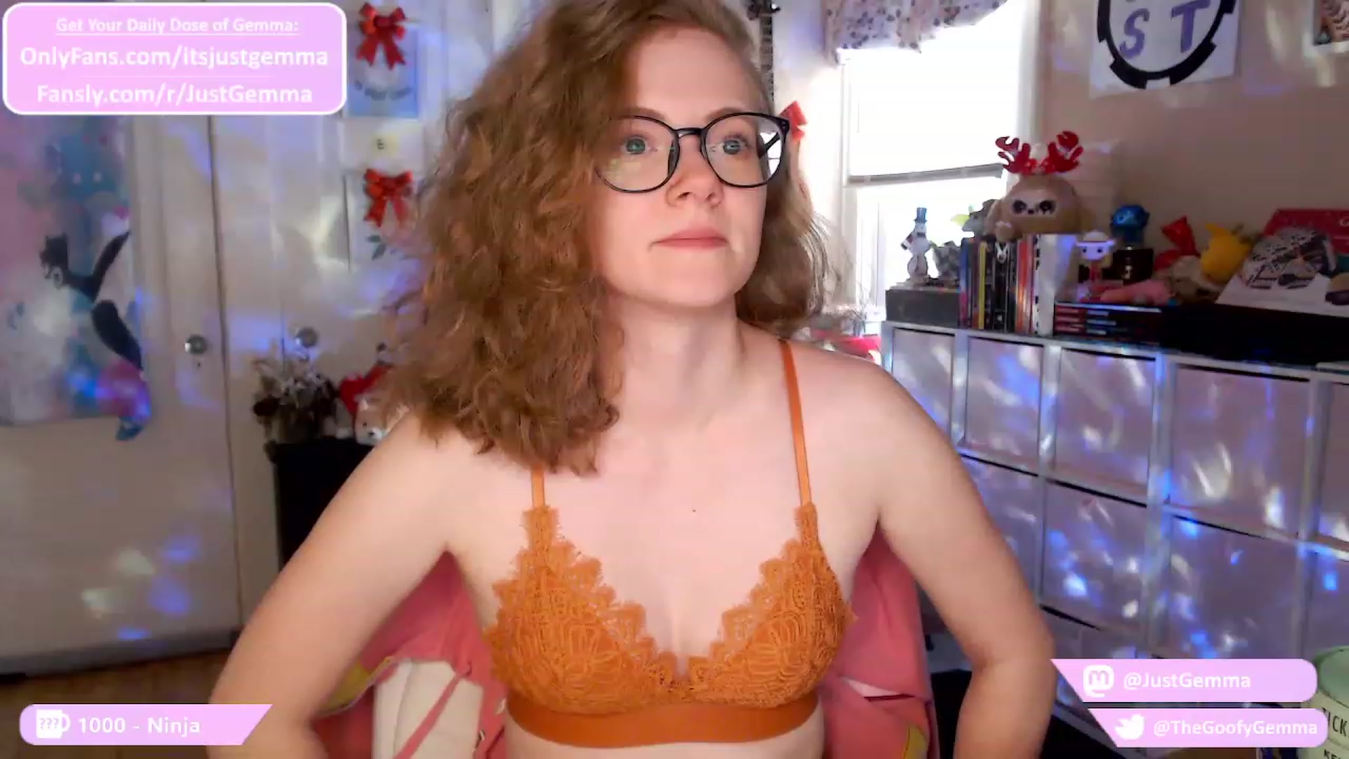 Gallery image thumbnail from JustGemma's myfreecams stream on, 12/05/2023, 18:01 image 19 of 20