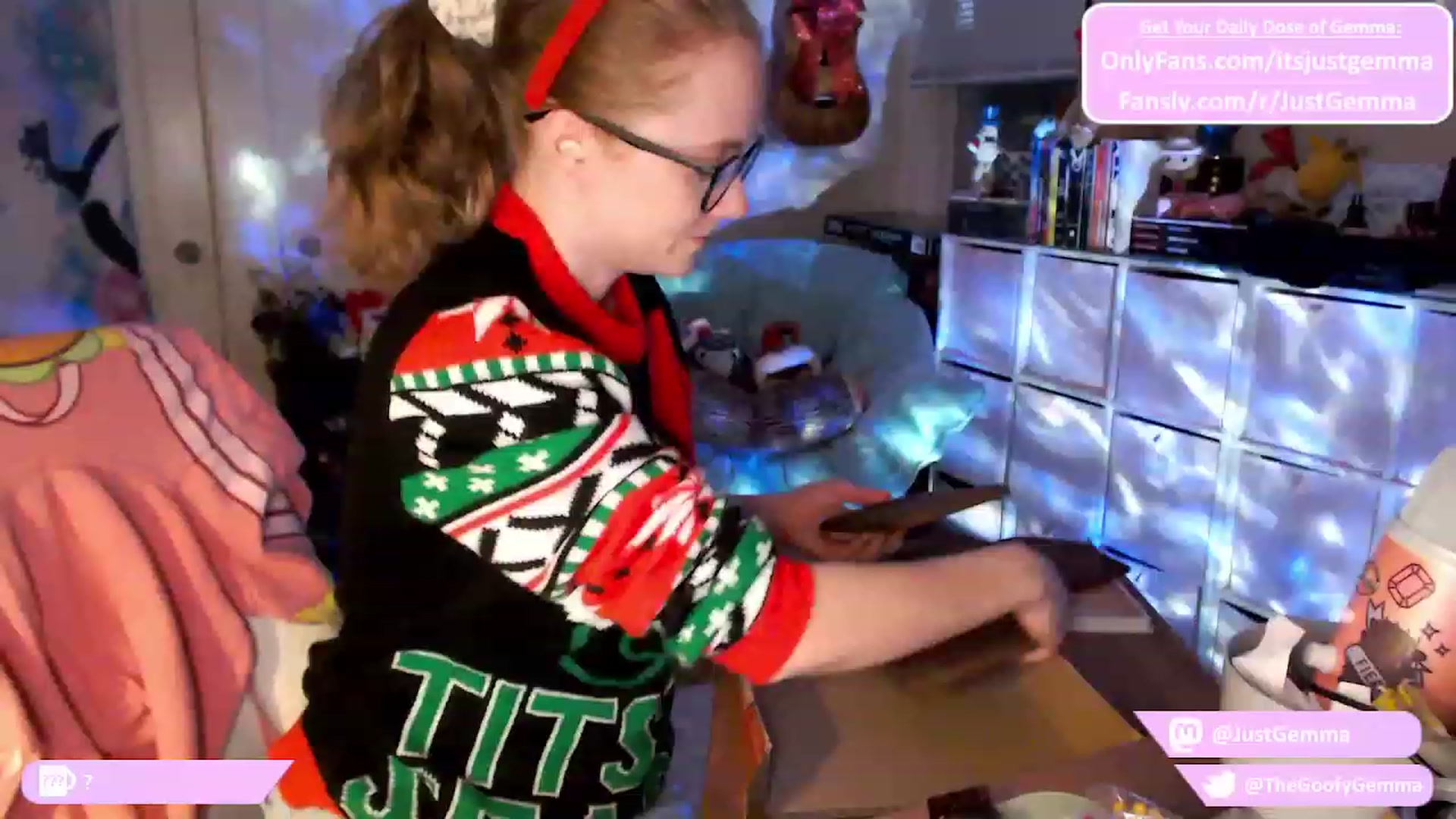 Gallery image thumbnail from JustGemma's myfreecams stream on, 12/09/2023, 01:44 image 1 of 20