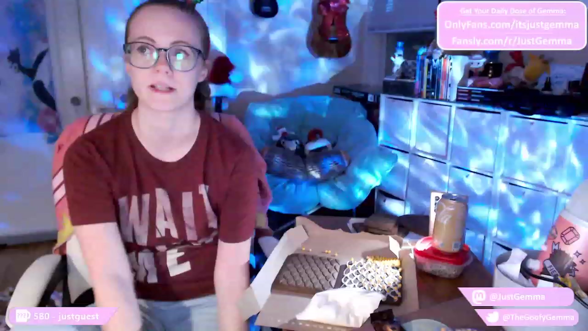Gallery image thumbnail from JustGemma's myfreecams stream on, 12/09/2023, 01:44 image 12 of 20