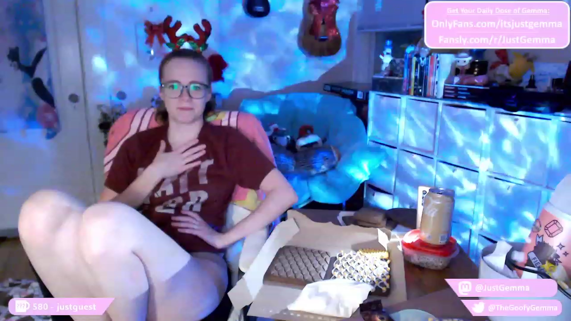 Gallery image thumbnail from JustGemma's myfreecams stream on, 12/09/2023, 01:44 image 14 of 20