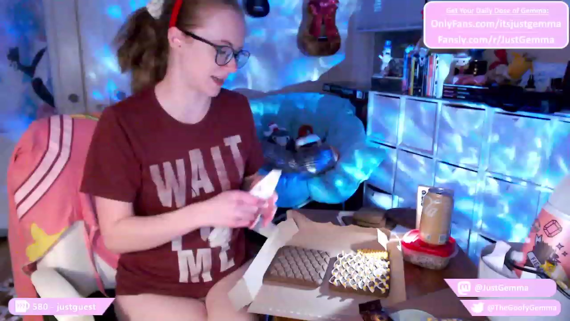 Gallery image thumbnail from JustGemma's myfreecams stream on, 12/09/2023, 01:44 image 15 of 20