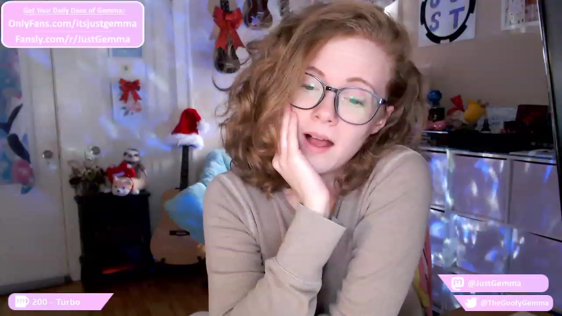 Gallery image thumbnail from JustGemma's myfreecams stream on, 12/12/2023, 18:03 image 18 of 20