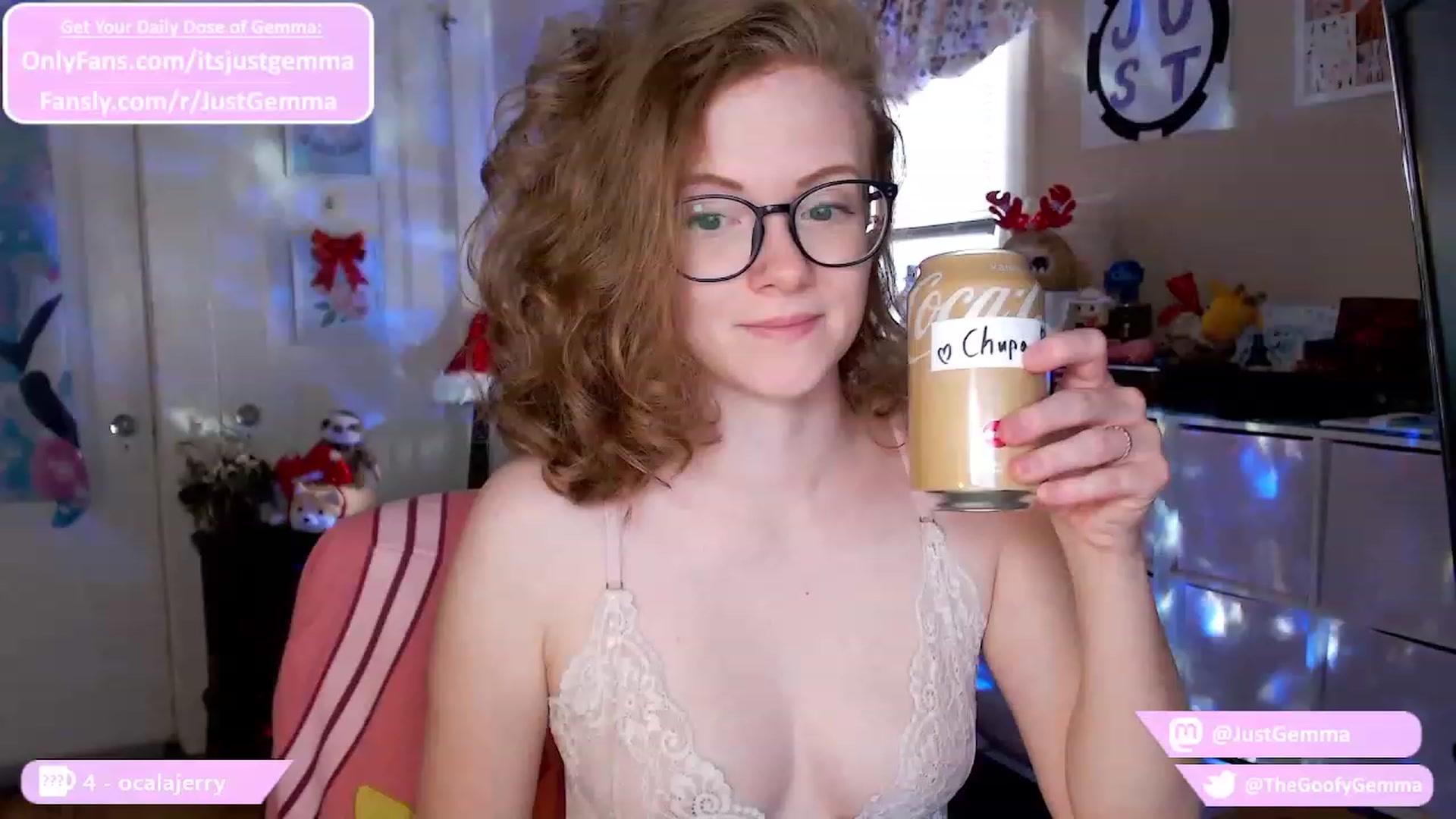 Gallery image thumbnail from JustGemma's myfreecams stream on, 12/12/2023, 18:03 image 7 of 20