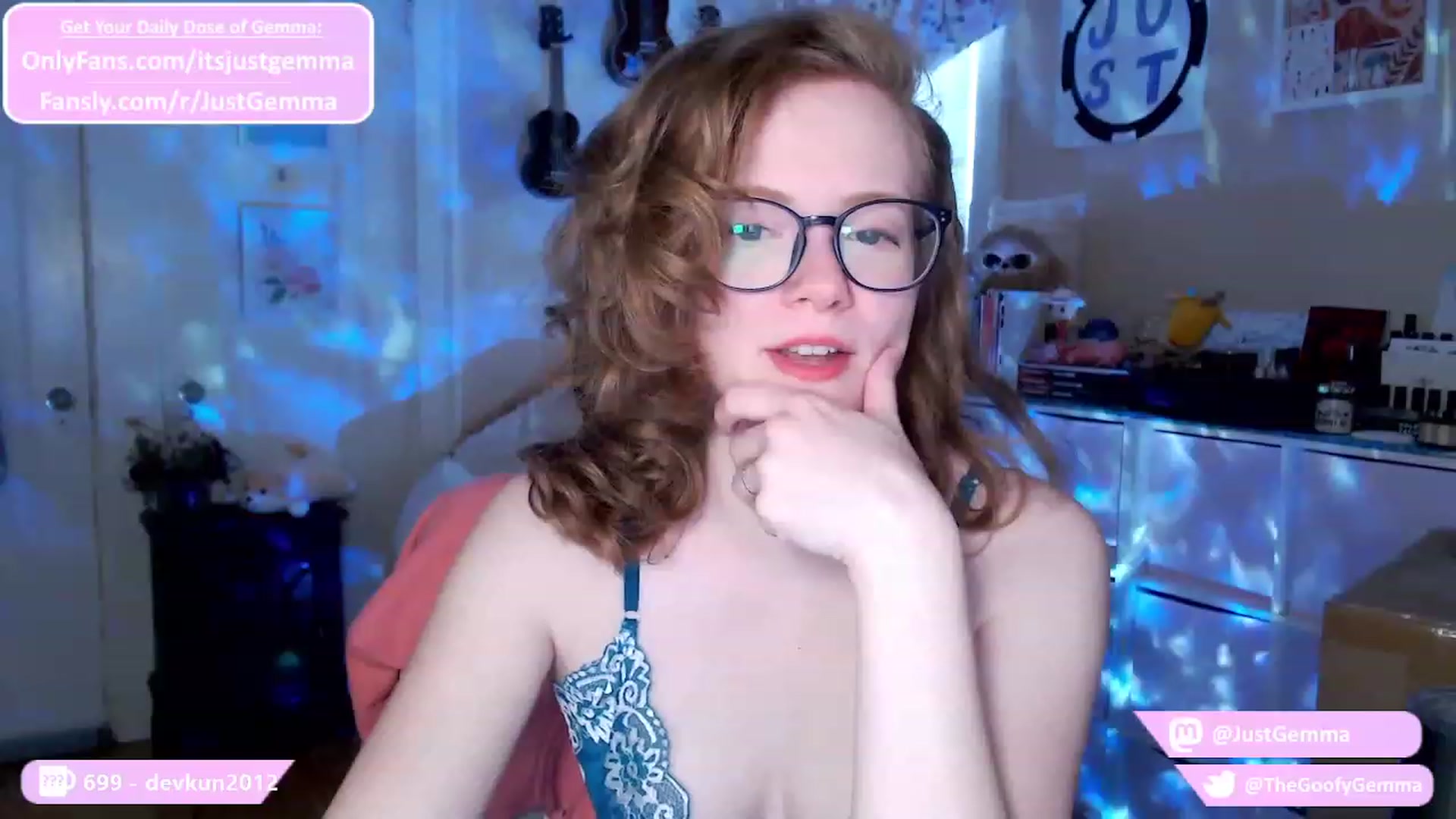 Gallery image thumbnail from JustGemma's myfreecams stream on, 01/10/2024, 17:57 image 11 of 20