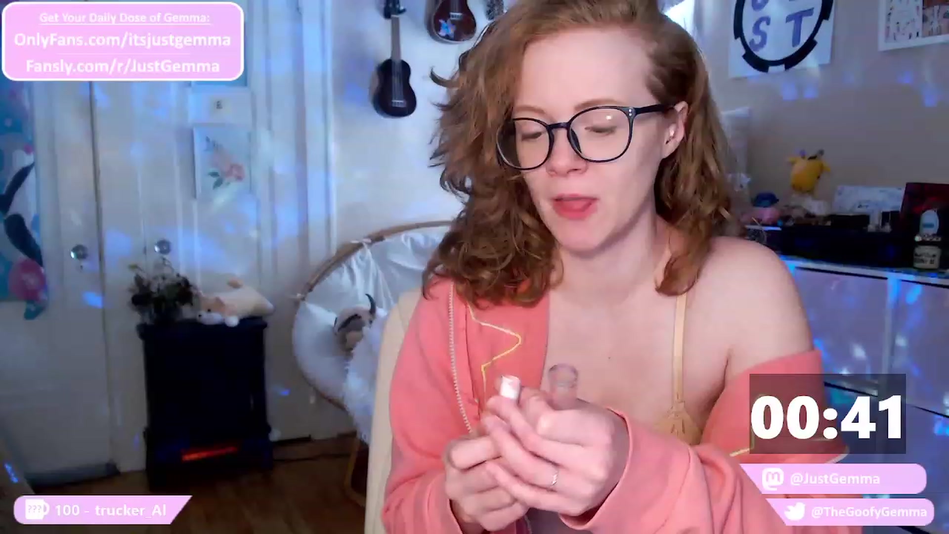 Gallery image thumbnail from JustGemma's myfreecams stream on, 01/16/2024, 17:15 image 6 of 20