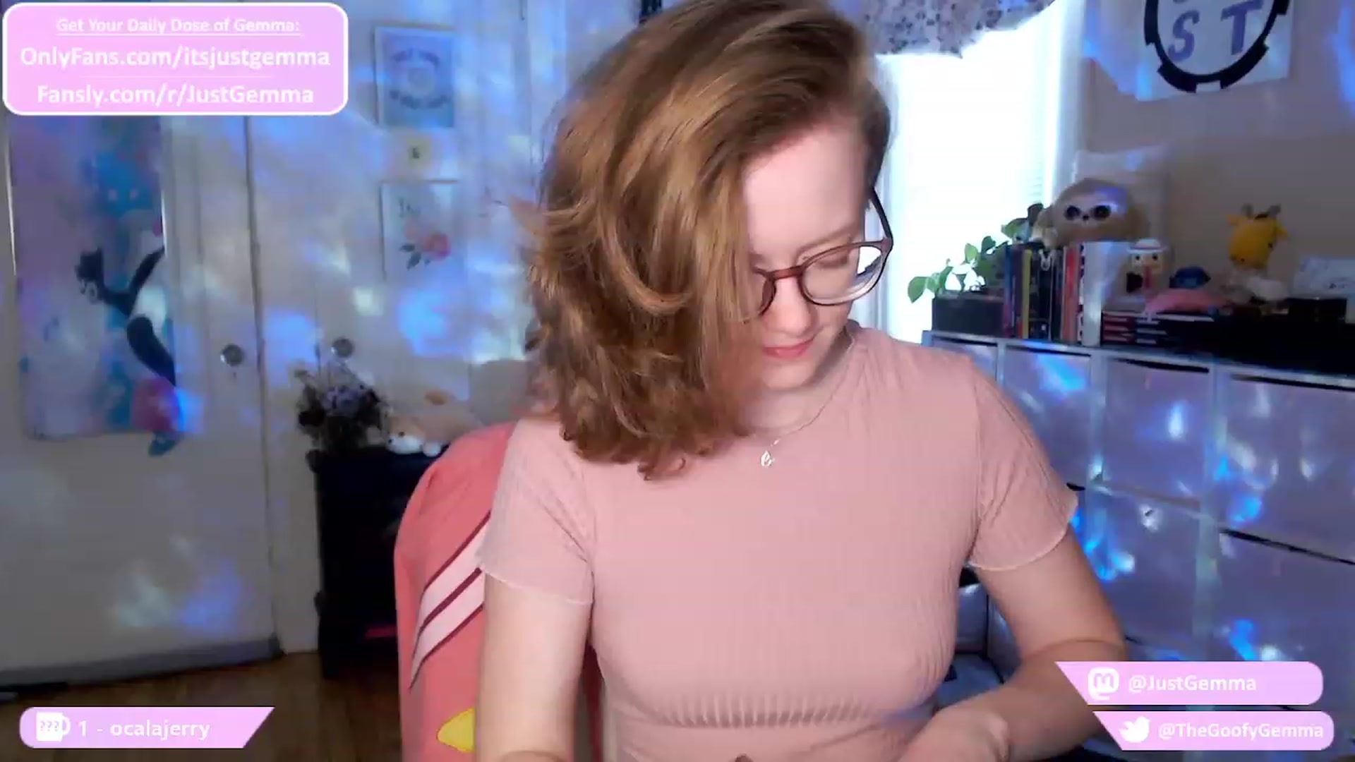 Gallery image thumbnail from JustGemma's myfreecams stream on, 01/23/2024, 17:03 image 5 of 20