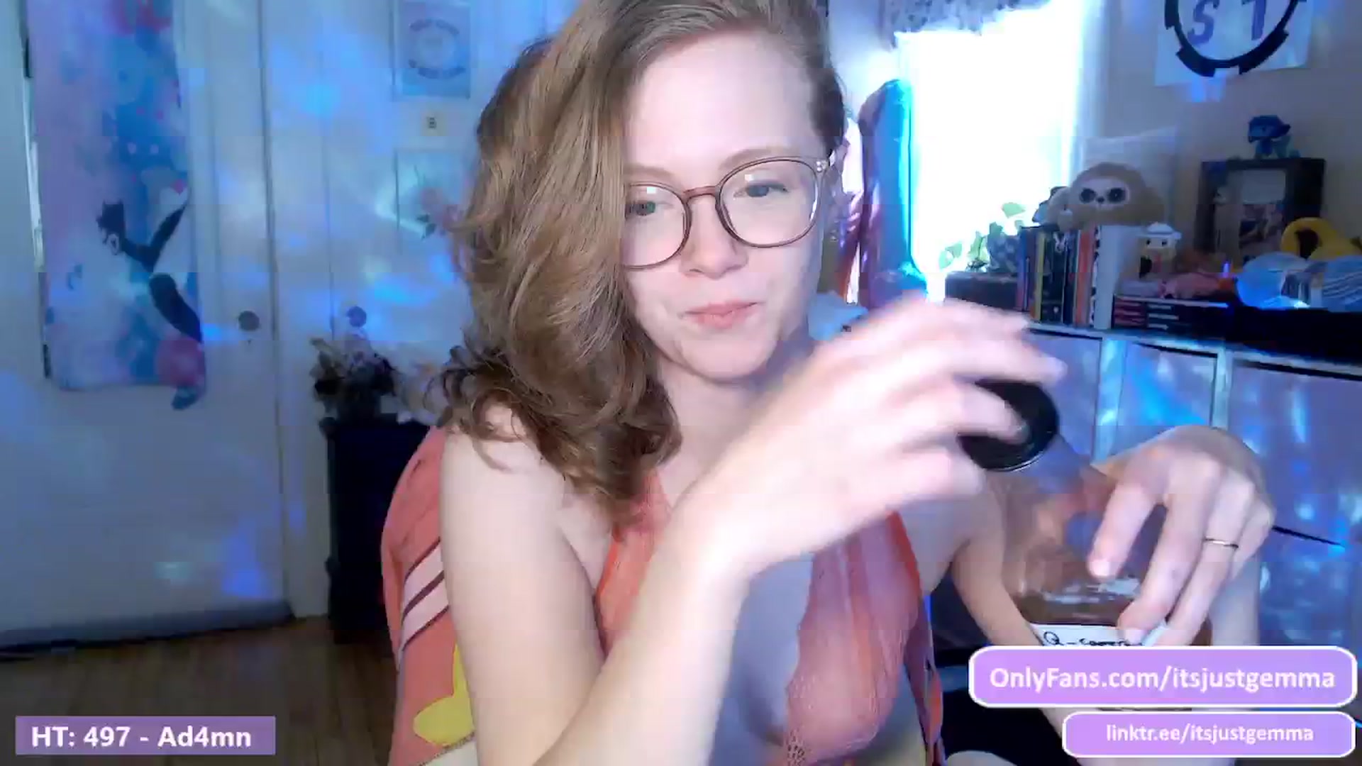 Gallery image thumbnail from JustGemma's myfreecams stream on, 02/20/2024, 19:01 image 18 of 20