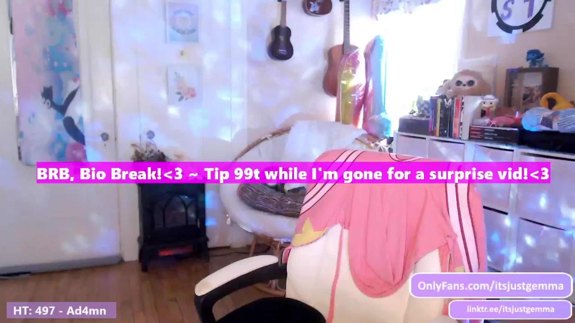 Gallery image thumbnail from JustGemma's myfreecams stream on, 02/20/2024, 19:01 image 12 of 20