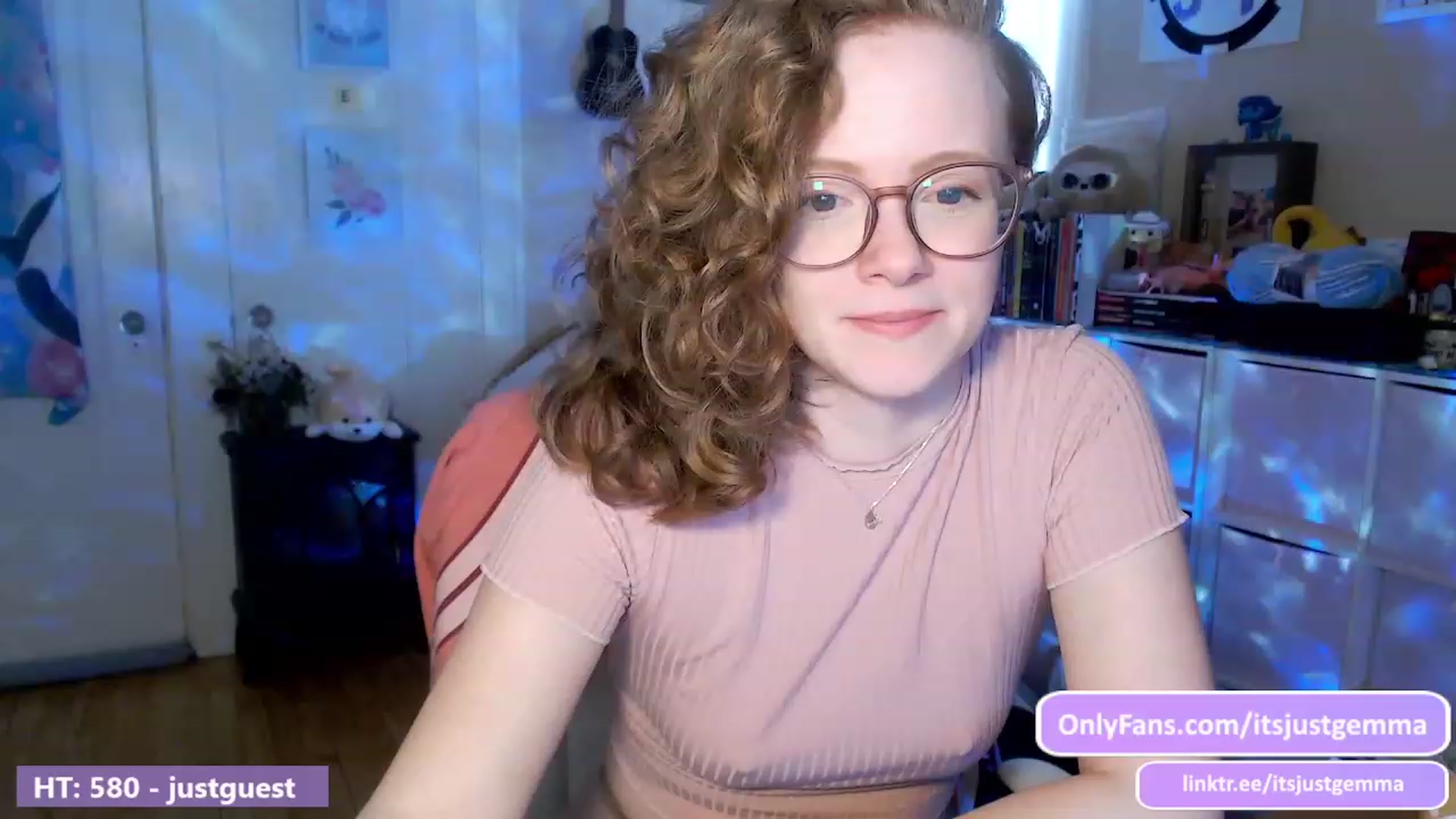 Gallery image thumbnail from JustGemma's myfreecams stream on, 02/21/2024, 19:27 image 7 of 20