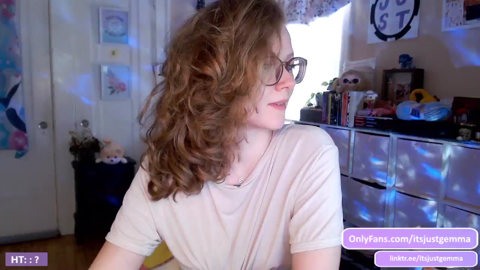 Gallery image thumbnail from JustGemma's myfreecams stream on, 02/27/2024, 18:08 image 16 of 20