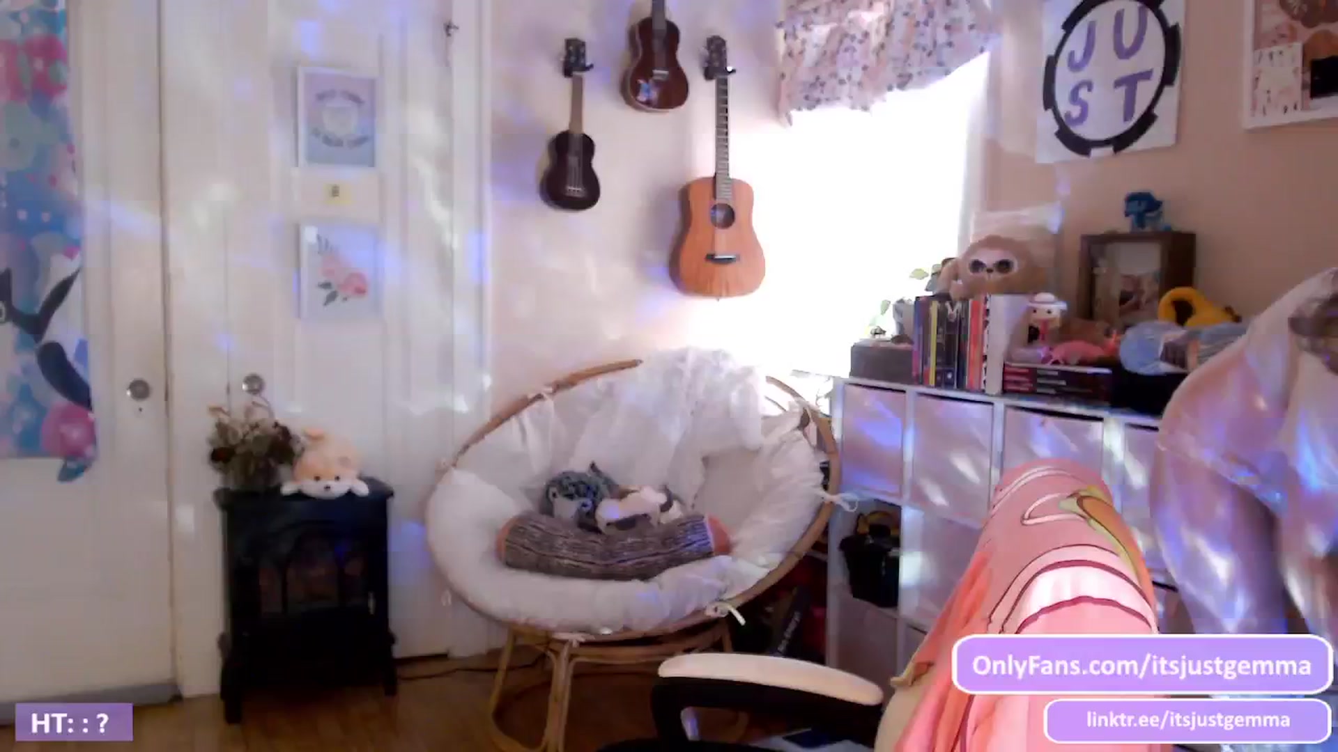Gallery image thumbnail from JustGemma's myfreecams stream on, 02/27/2024, 18:08 image 12 of 20
