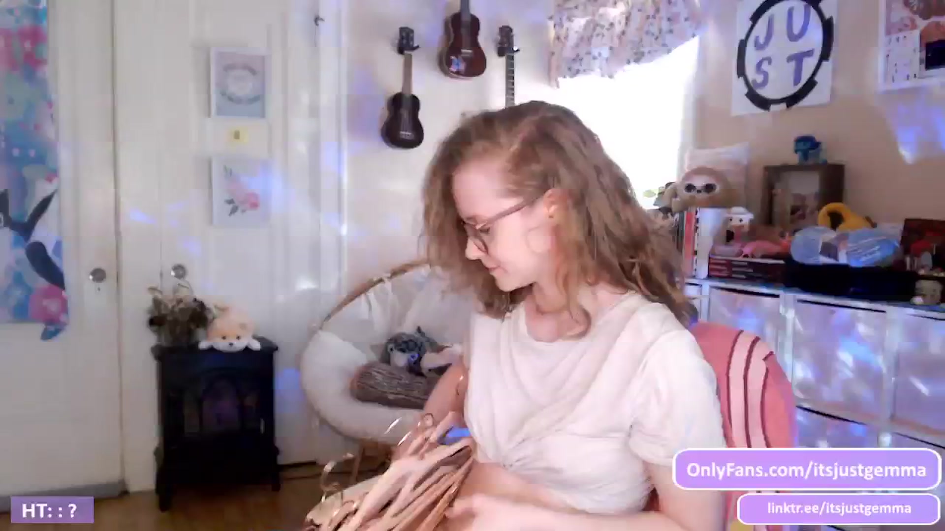Gallery image thumbnail from JustGemma's myfreecams stream on, 02/27/2024, 18:08 image 9 of 20