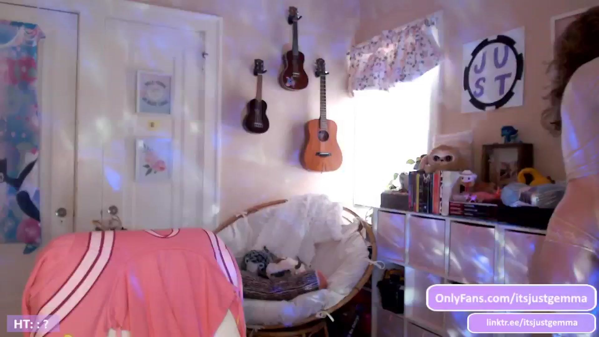 Gallery image thumbnail from JustGemma's myfreecams stream on, 02/27/2024, 18:08 image 7 of 20