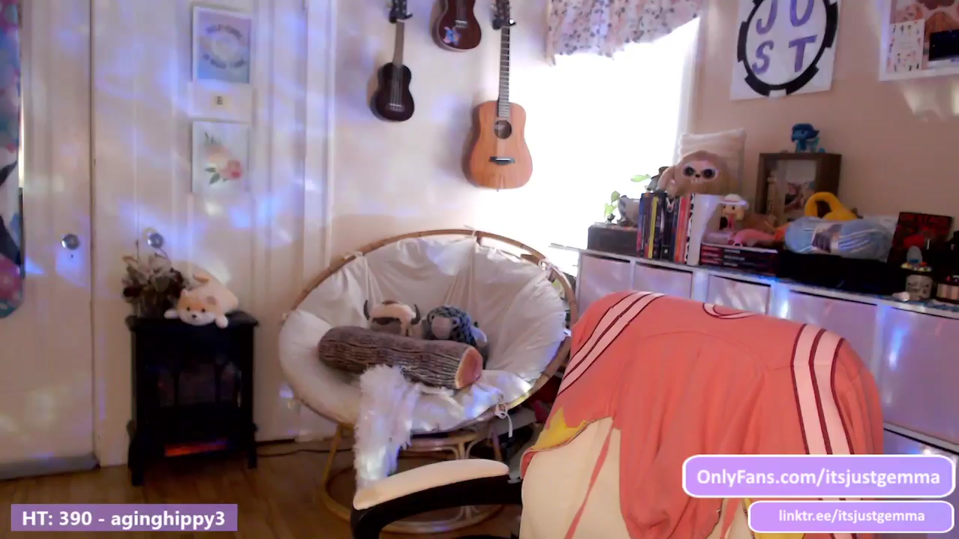Gallery image thumbnail from JustGemma's myfreecams stream on, 03/26/2024, 16:33 image 4 of 20