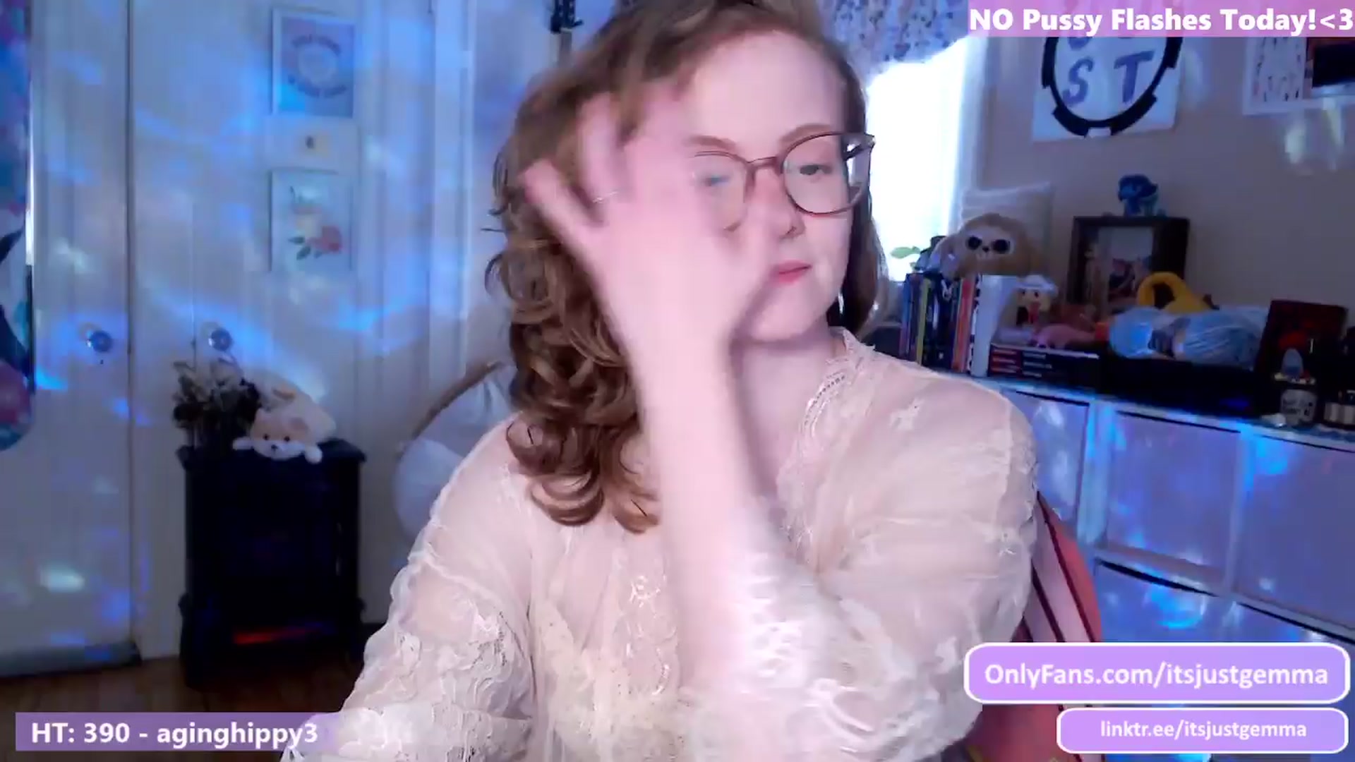 Gallery image thumbnail from JustGemma's myfreecams stream on, 03/26/2024, 16:33 image 16 of 20