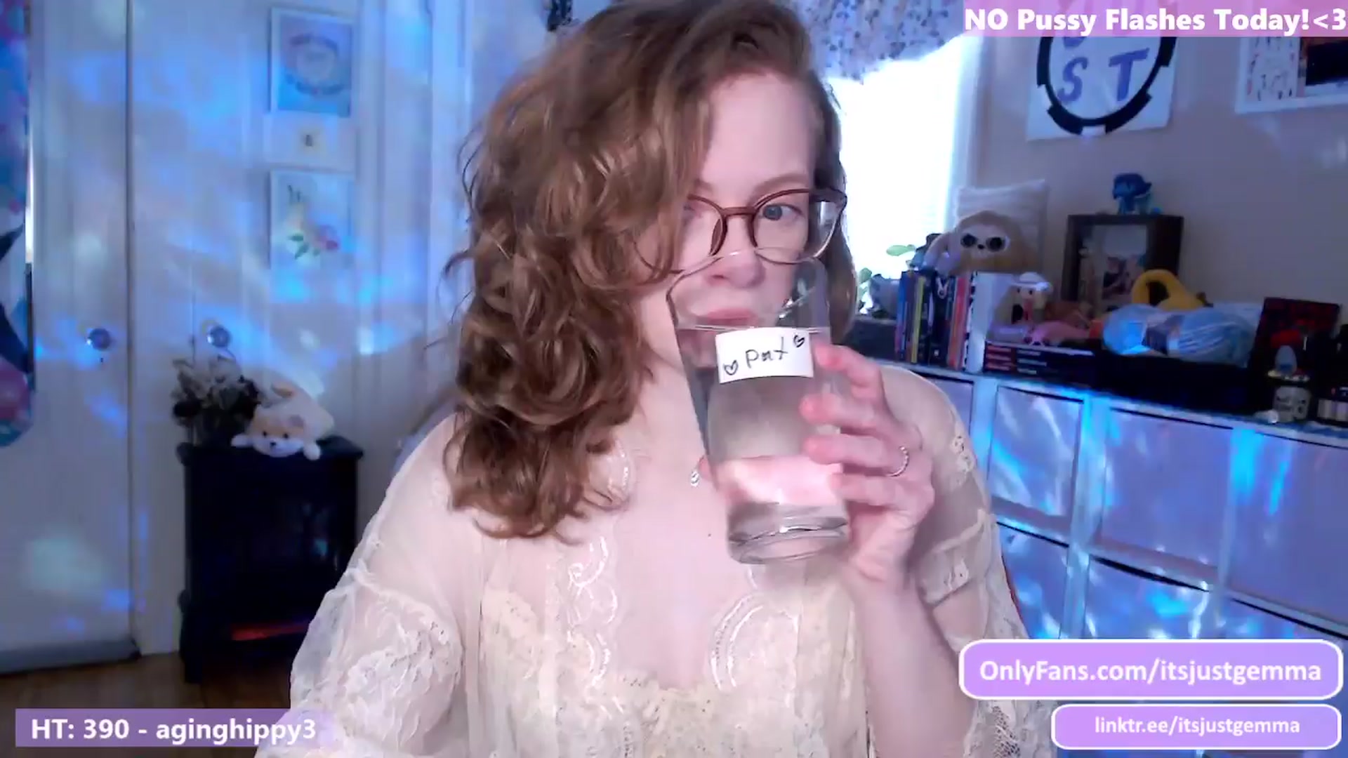 Gallery image thumbnail from JustGemma's myfreecams stream on, 03/26/2024, 16:33 image 10 of 20