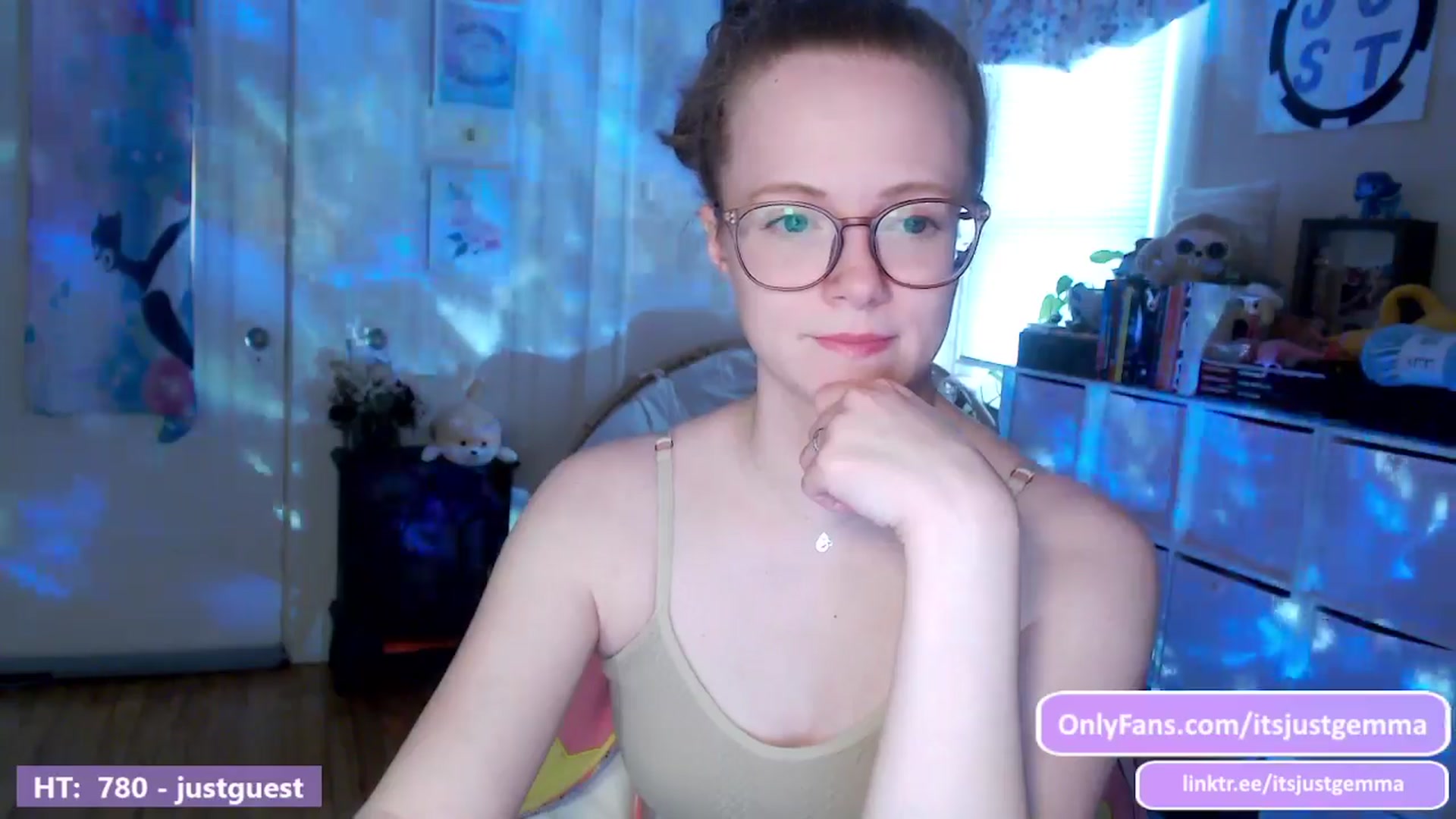 Gallery image thumbnail from JustGemma's myfreecams stream on, 04/02/2024, 17:03 image 19 of 20