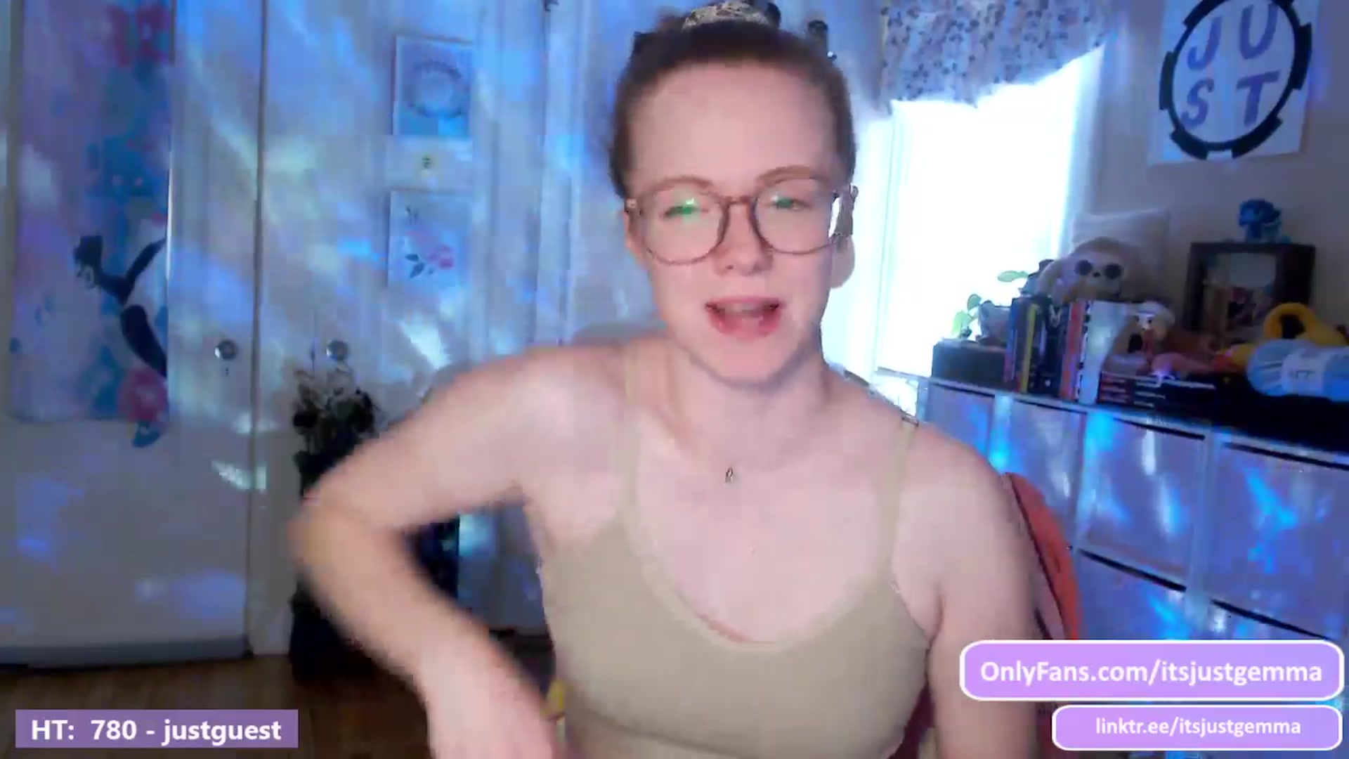Gallery image thumbnail from JustGemma's myfreecams stream on, 04/02/2024, 17:03 image 13 of 20
