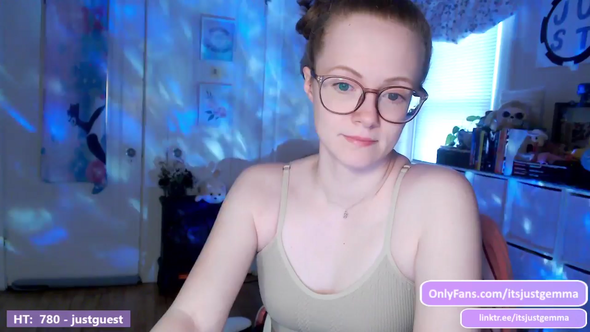 Gallery image thumbnail from JustGemma's myfreecams stream on, 04/02/2024, 17:03 image 5 of 20