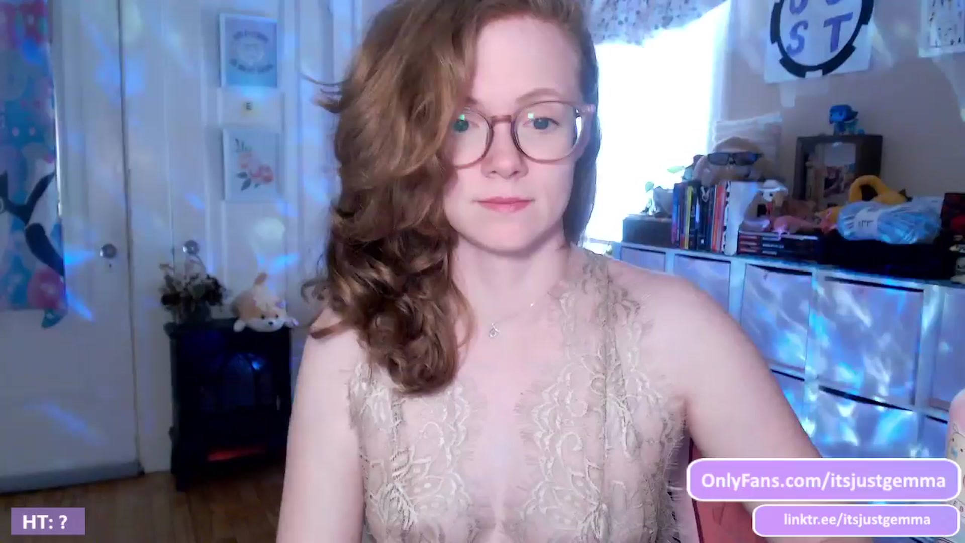 Gallery image thumbnail from JustGemma's myfreecams stream on, 04/10/2024, 16:50 image 1 of 20
