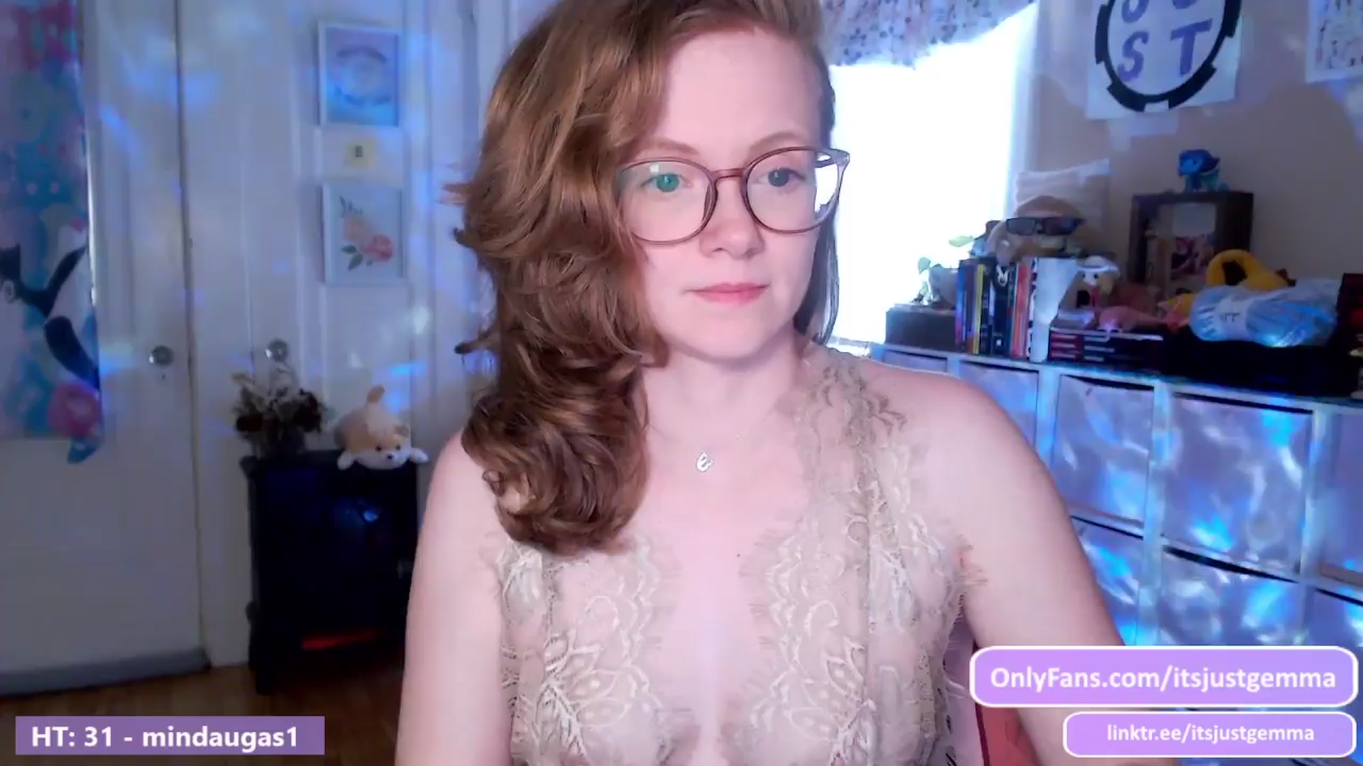 Gallery image thumbnail from JustGemma's myfreecams stream on, 04/10/2024, 16:50 image 12 of 20