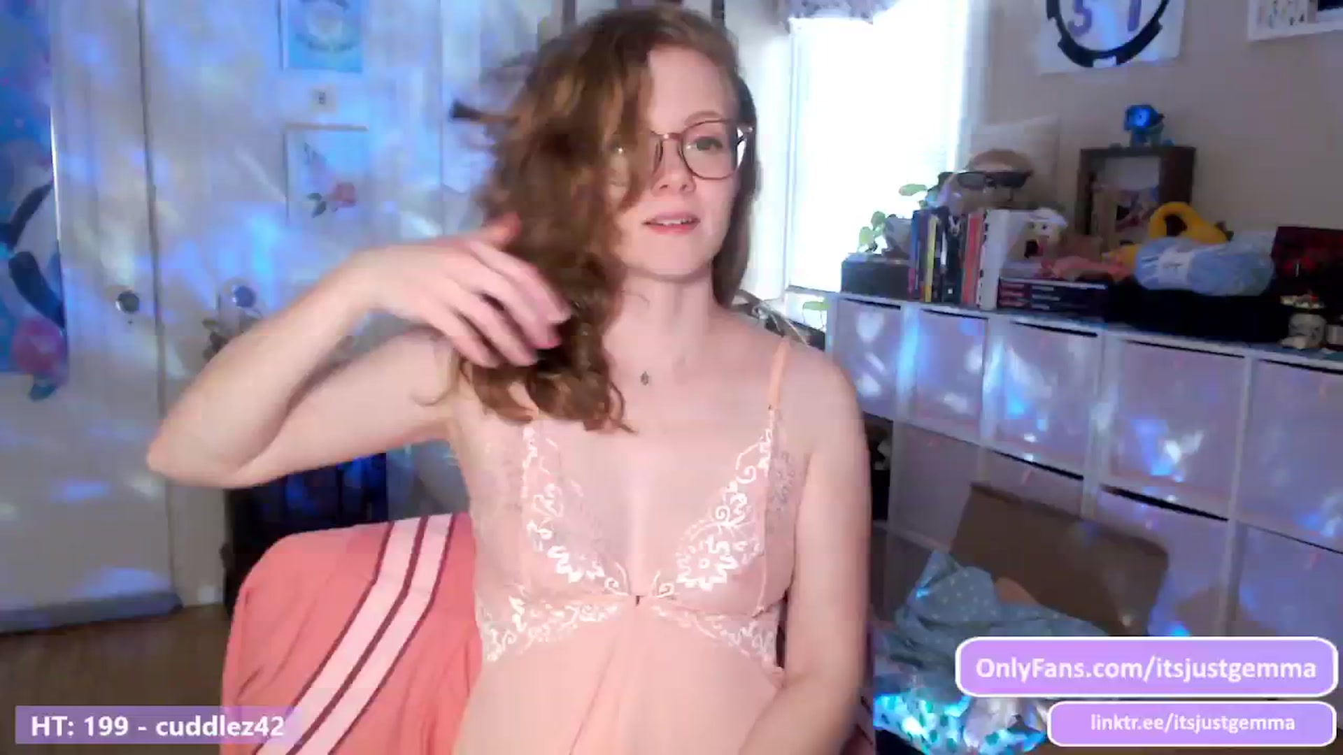 Gallery image thumbnail from JustGemma's myfreecams stream on, 04/23/2024, 17:02 image 10 of 20
