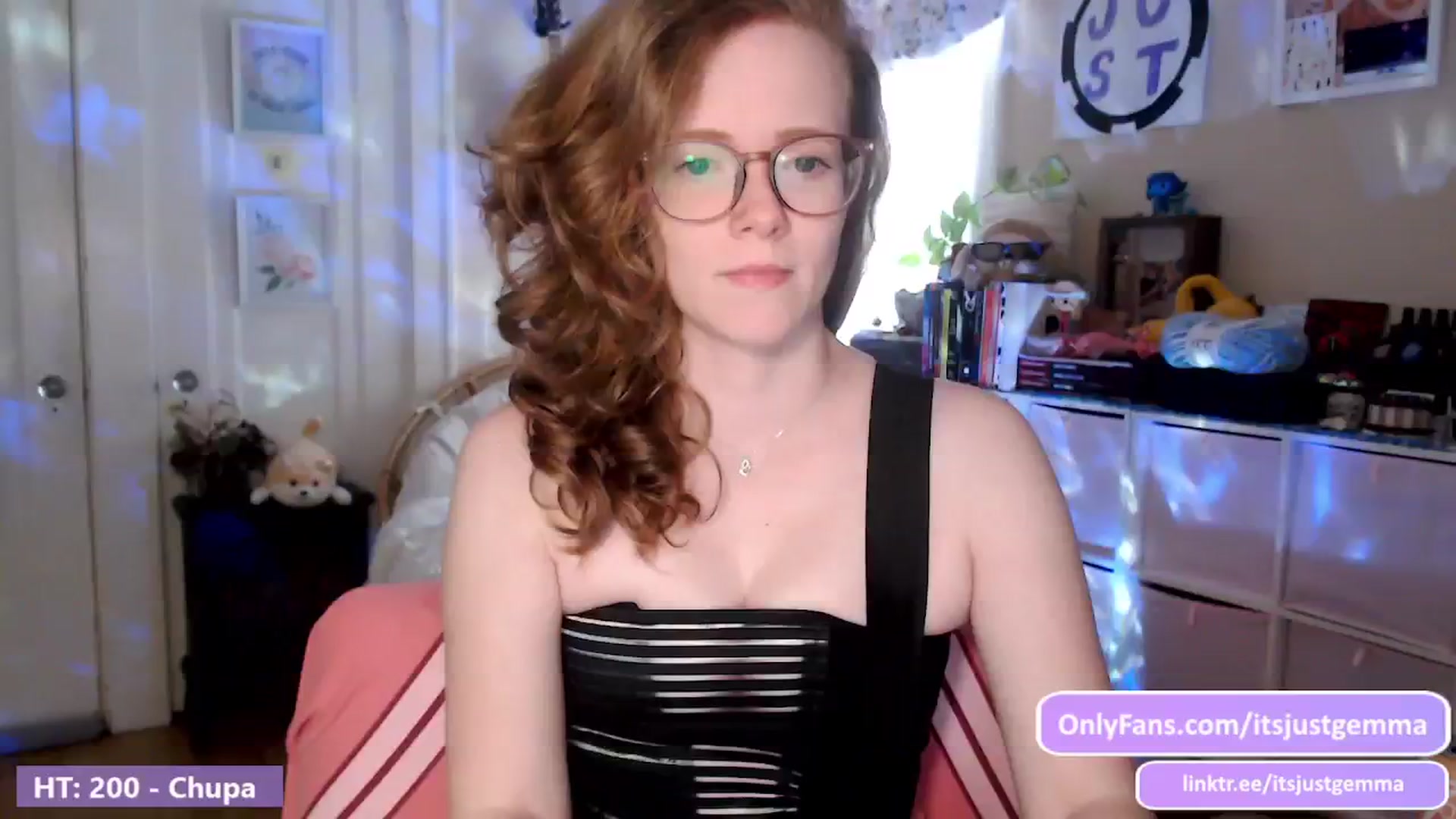 Gallery image thumbnail from JustGemma's myfreecams stream on, 05/08/2024, 19:04 image 7 of 20