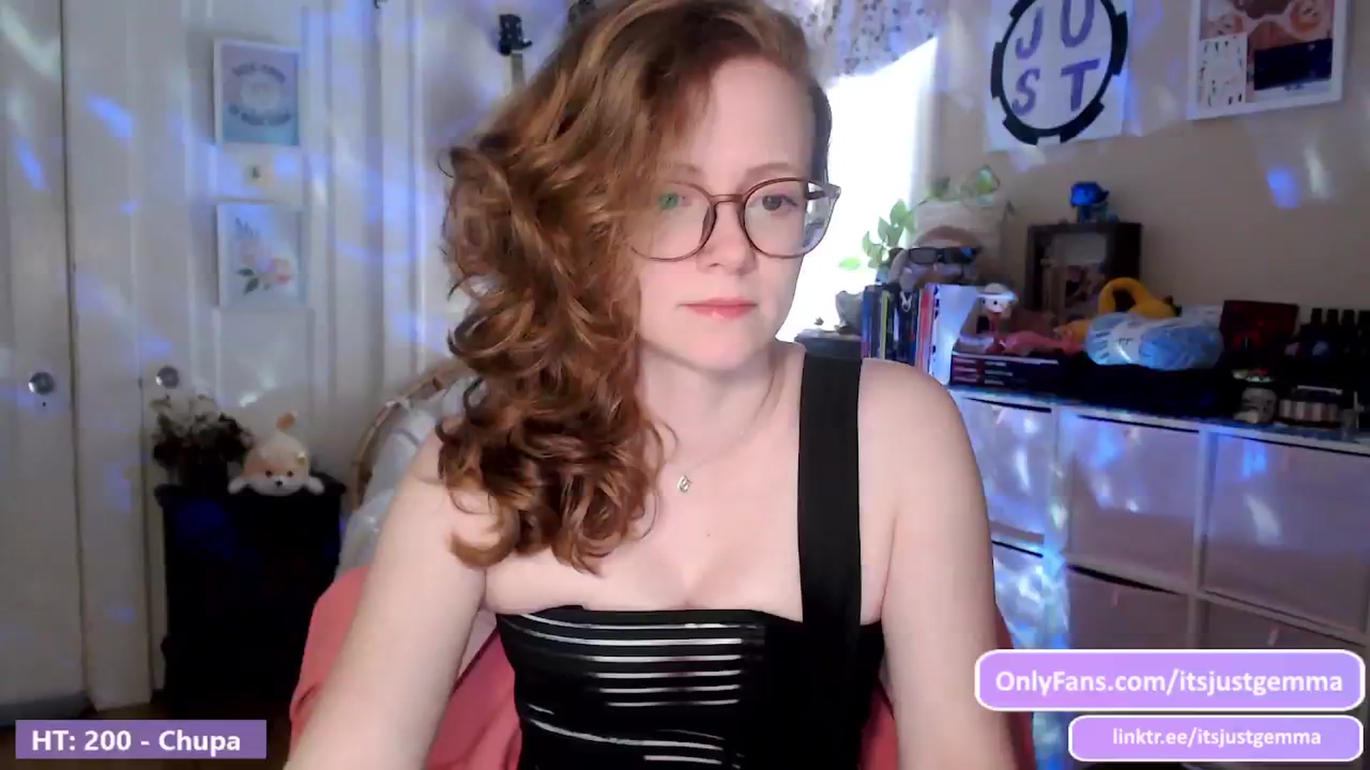 Gallery image thumbnail from JustGemma's myfreecams stream on, 05/08/2024, 19:04 image 14 of 20