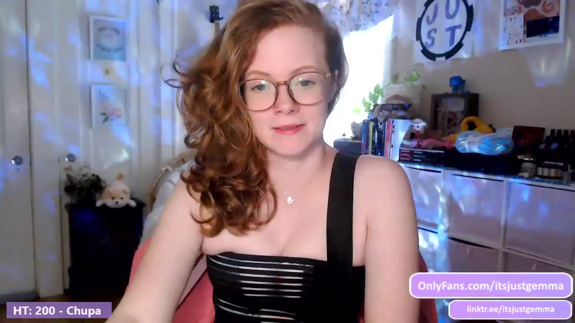 Gallery image thumbnail from JustGemma's myfreecams stream on, 05/08/2024, 19:04 image 16 of 20