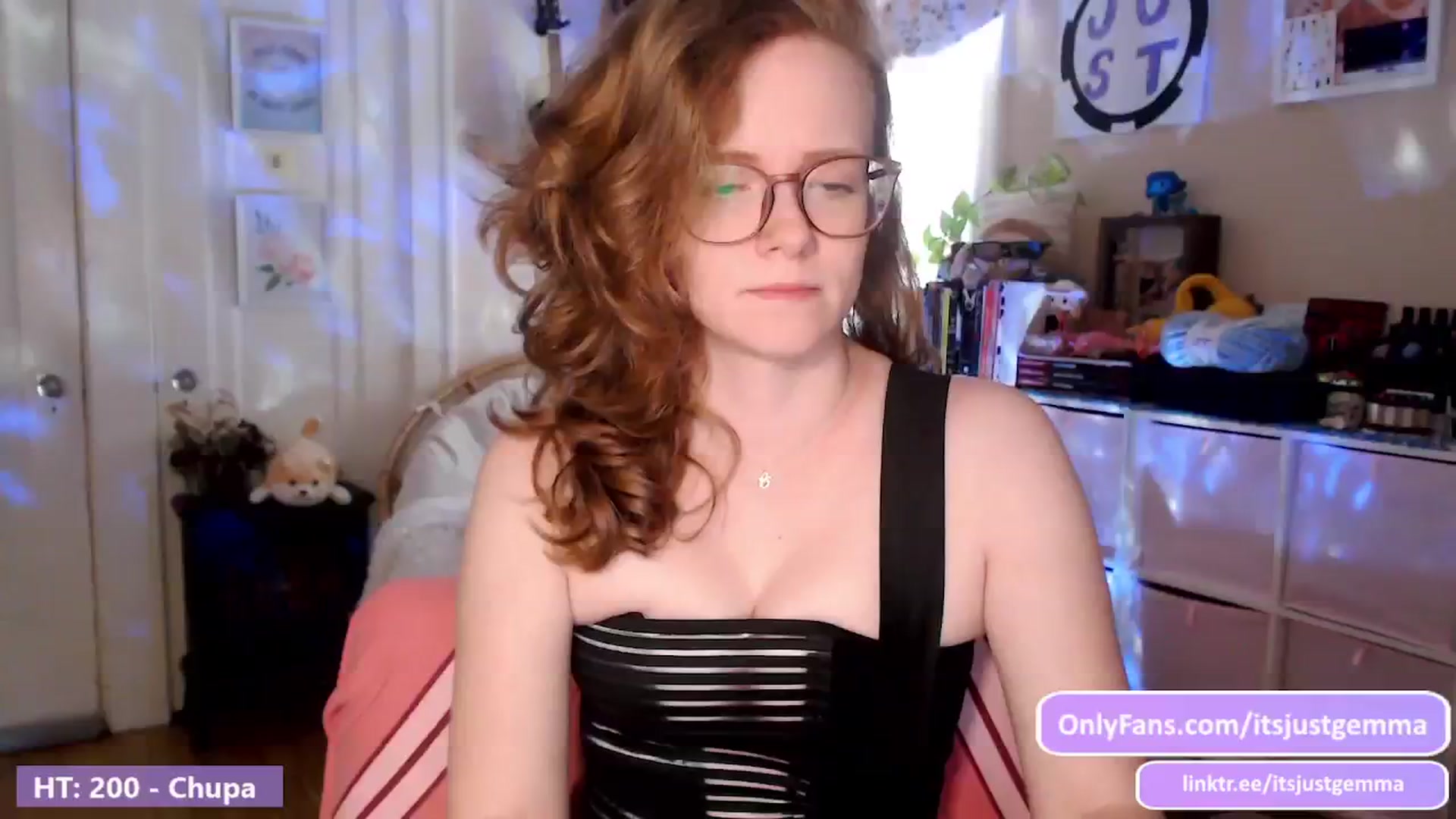 Gallery image thumbnail from JustGemma's myfreecams stream on, 05/08/2024, 19:04 image 8 of 20