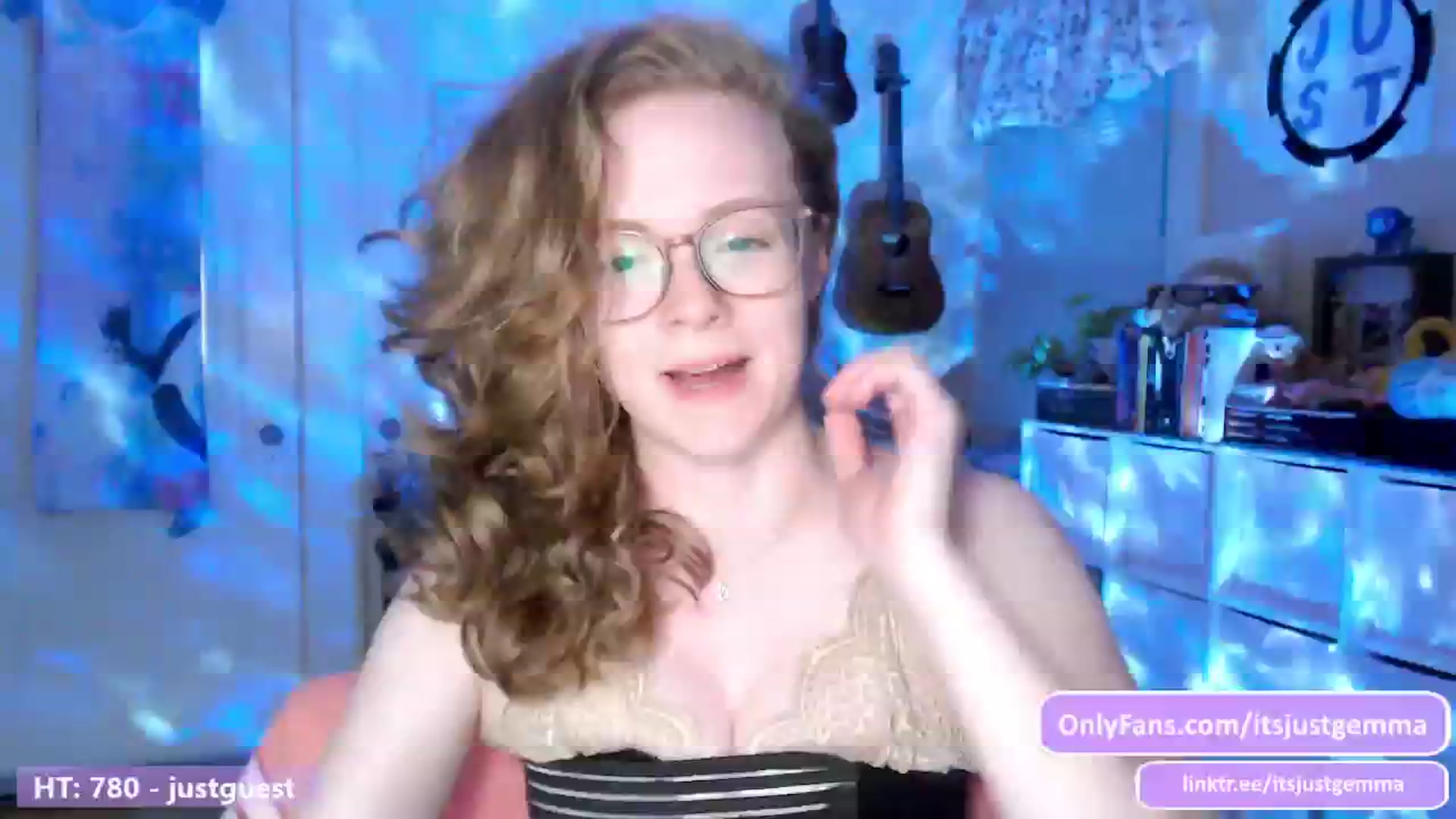 Gallery image thumbnail from JustGemma's myfreecams stream on, 05/14/2024, 02:03 image 13 of 20
