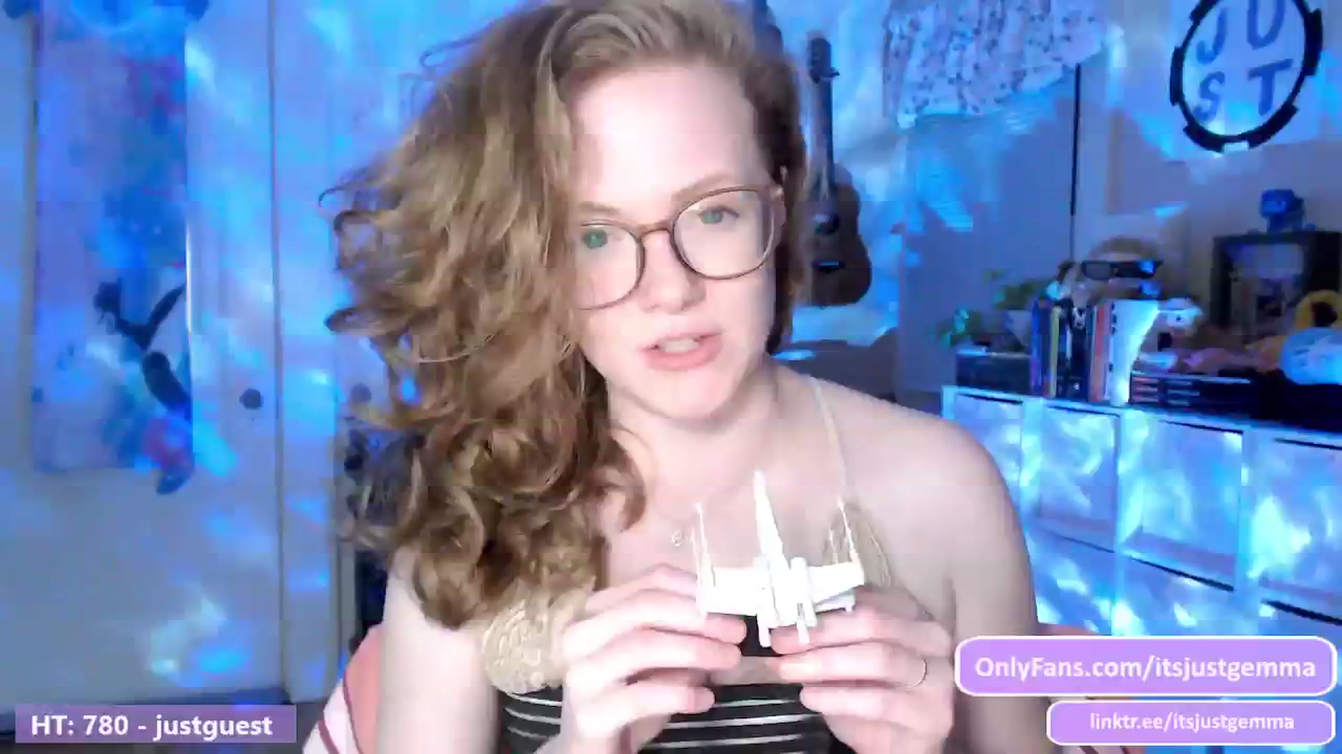 Gallery image thumbnail from JustGemma's myfreecams stream on, 05/14/2024, 02:03 image 16 of 20