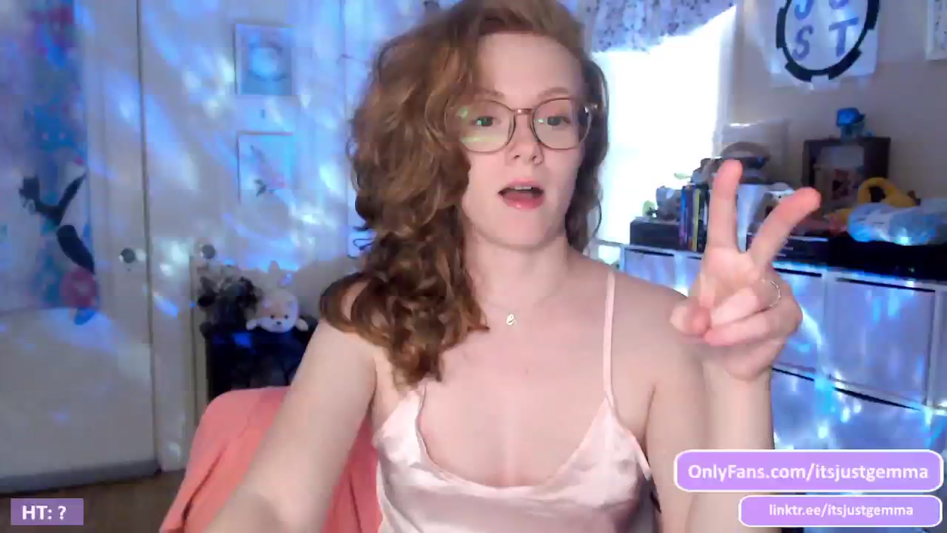 Gallery image thumbnail from JustGemma's myfreecams stream on, 05/18/2024, 02:04 image 4 of 20