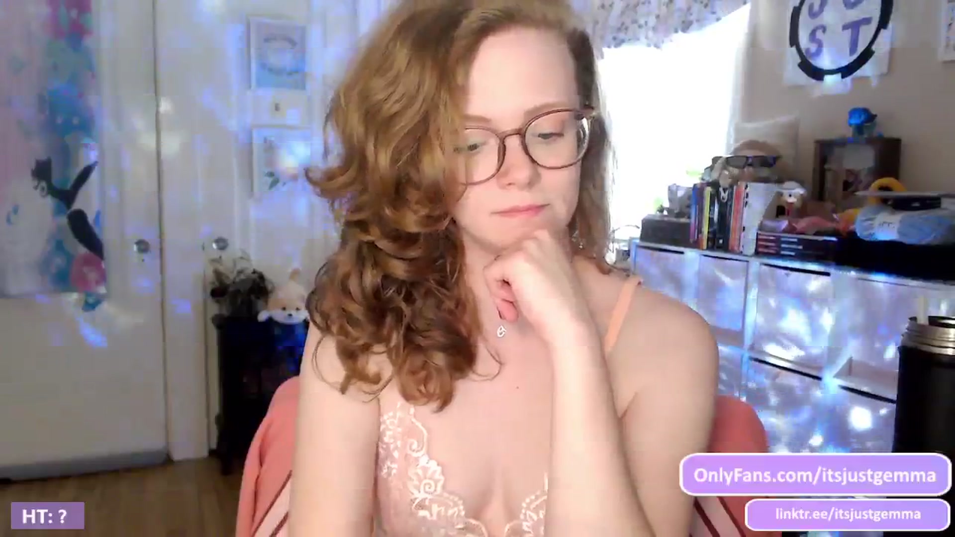 Gallery image thumbnail from JustGemma's myfreecams stream on, 05/21/2024, 16:16 image 18 of 20