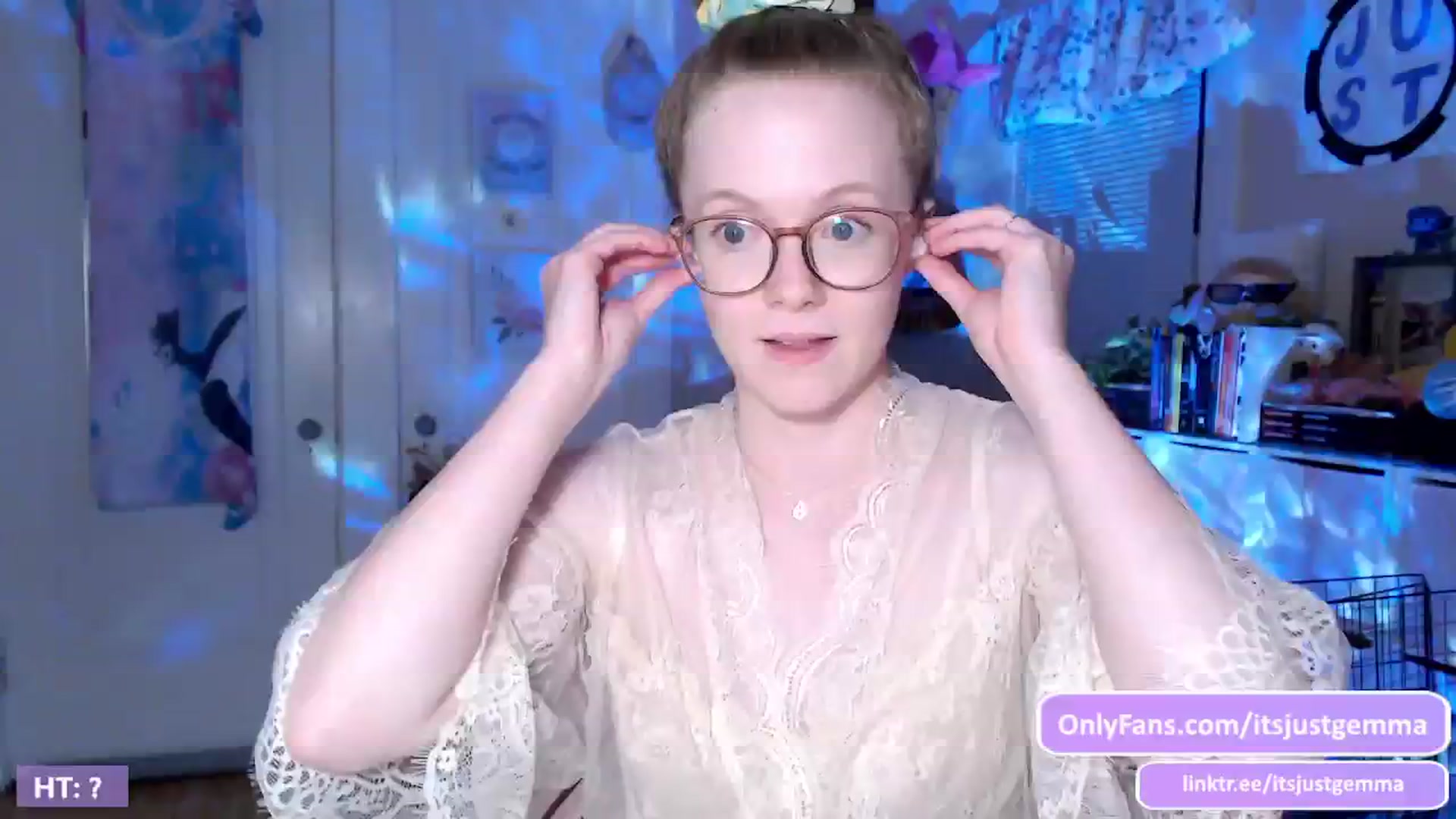 Gallery image thumbnail from JustGemma's myfreecams stream on, 05/25/2024, 02:20 image 15 of 20