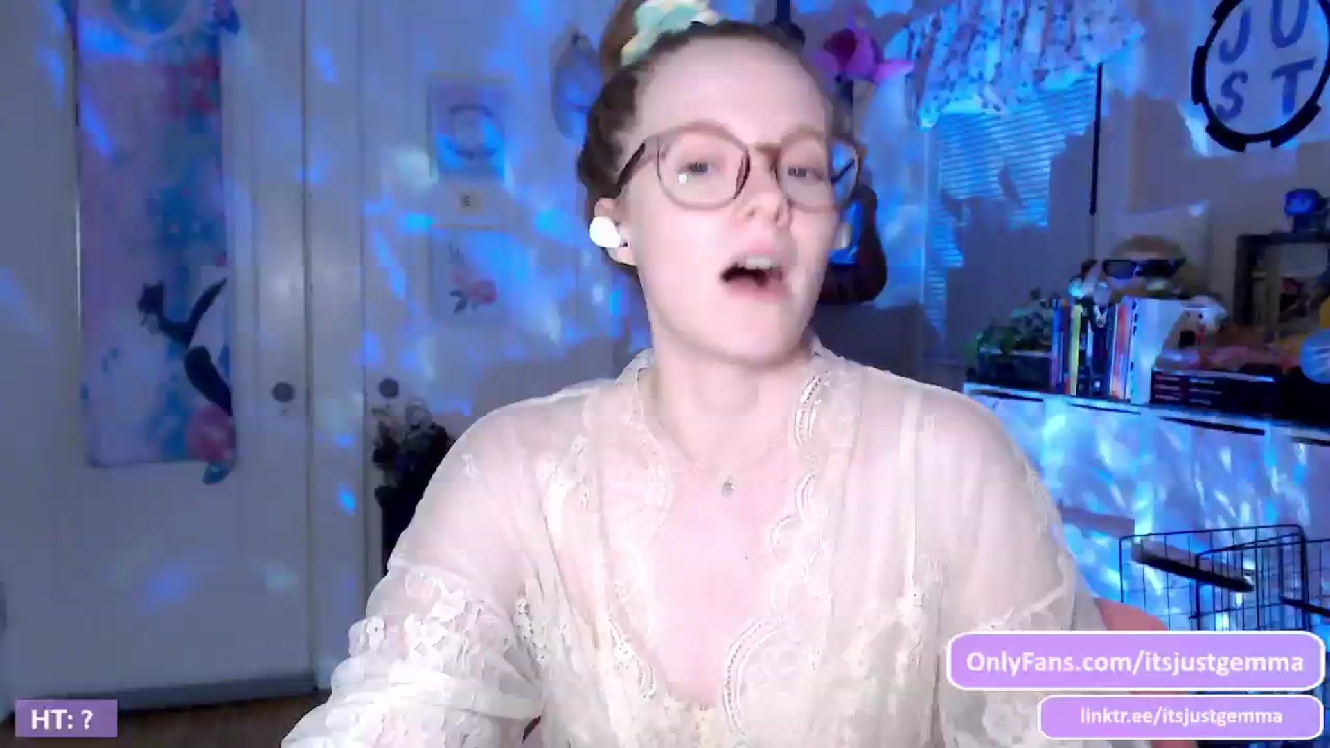 Gallery image thumbnail from JustGemma's myfreecams stream on, 05/25/2024, 02:20 image 16 of 20