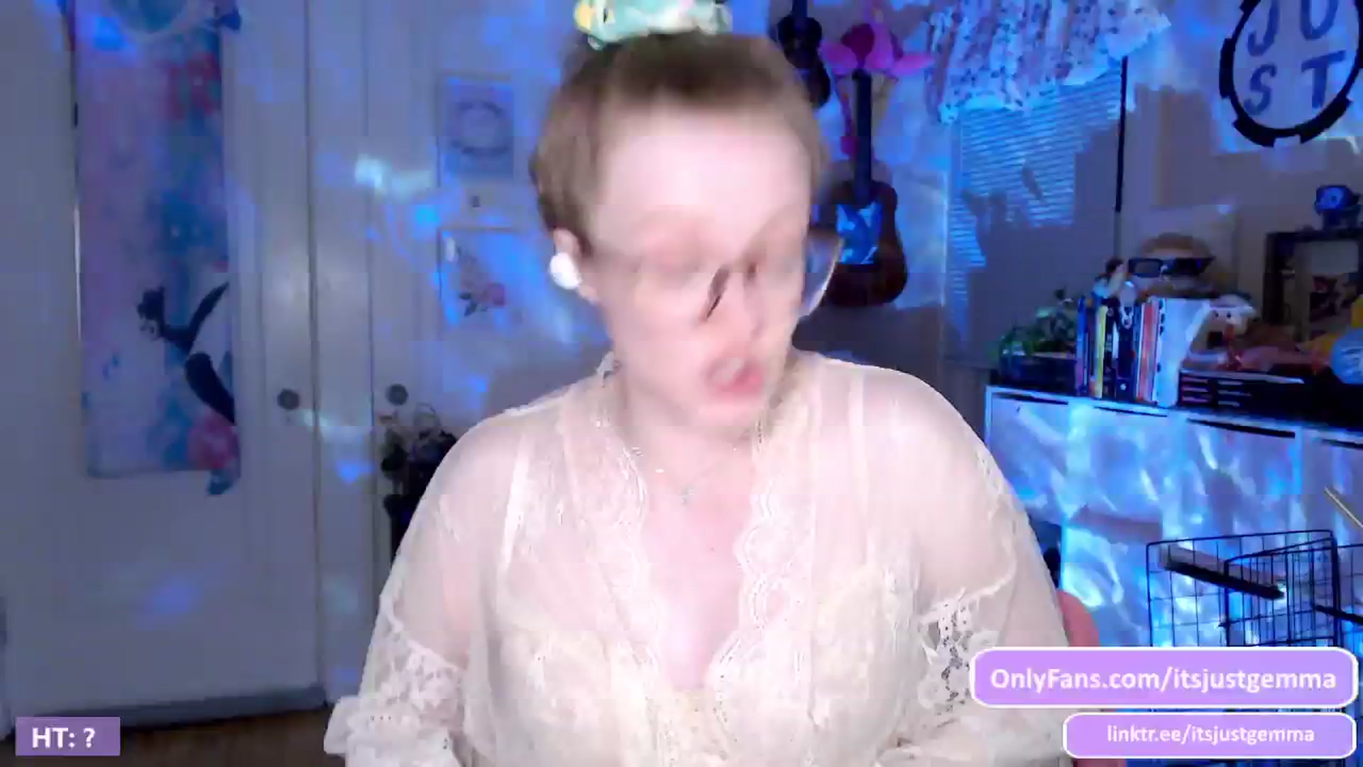Gallery image thumbnail from JustGemma's myfreecams stream on, 05/25/2024, 02:20 image 5 of 20