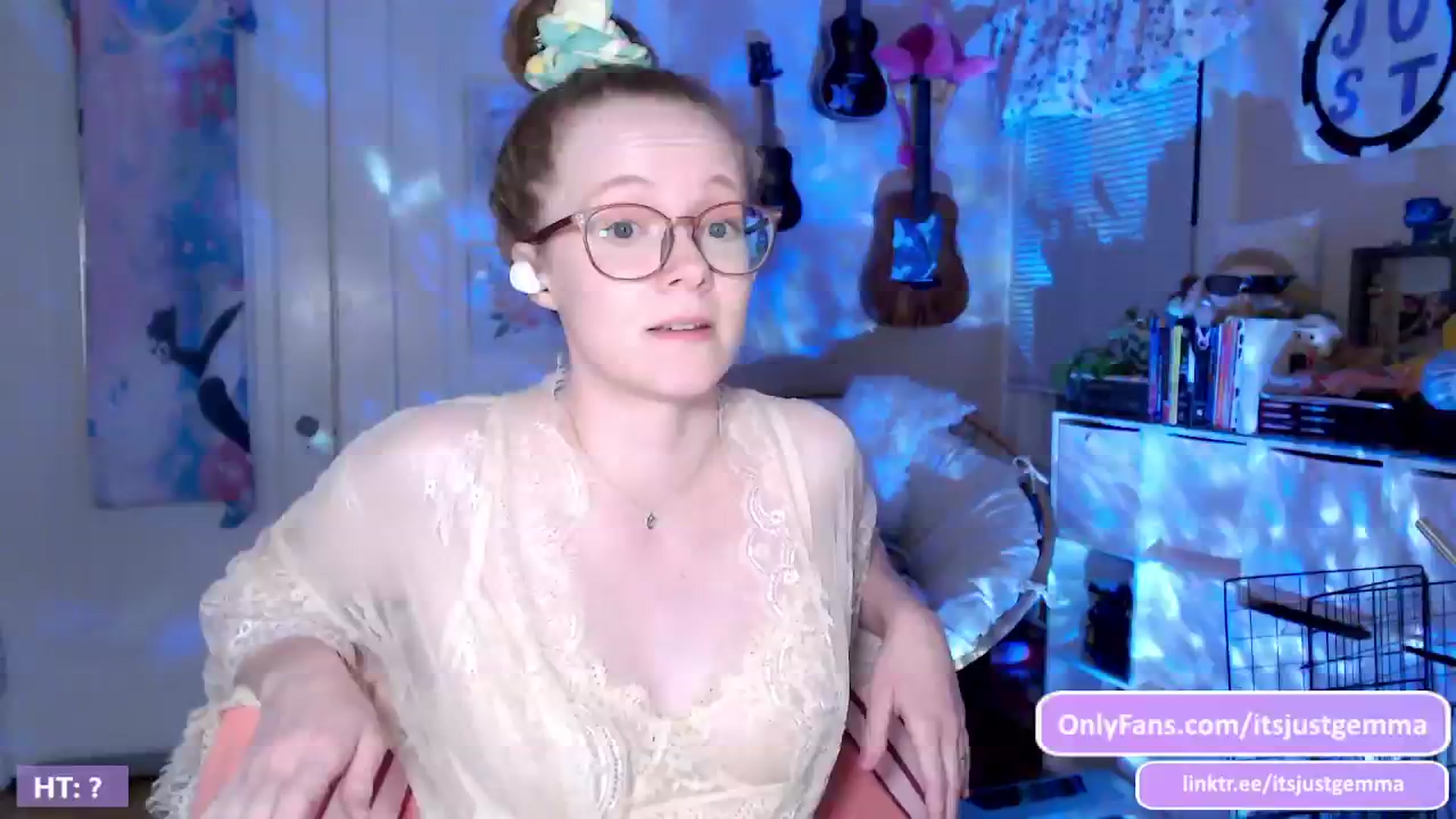 Gallery image thumbnail from JustGemma's myfreecams stream on, 05/25/2024, 02:20 image 4 of 20