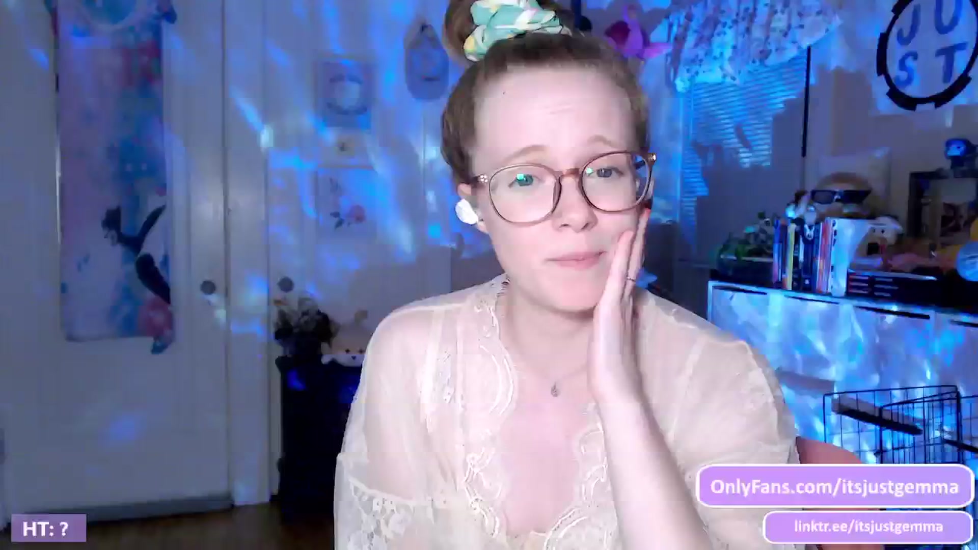 Gallery image thumbnail from JustGemma's myfreecams stream on, 05/25/2024, 02:20 image 19 of 20