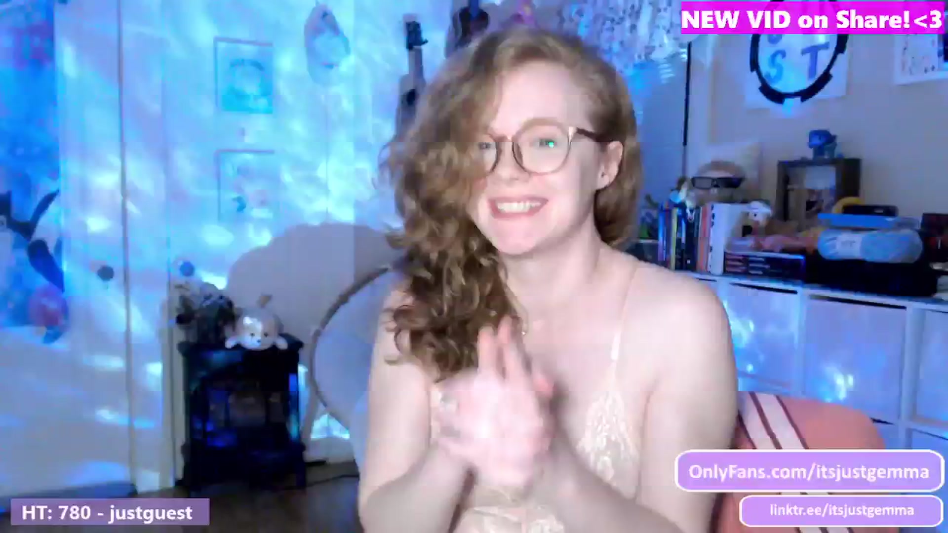 Gallery image thumbnail from JustGemma's myfreecams stream on, 05/29/2024, 02:02 image 15 of 20