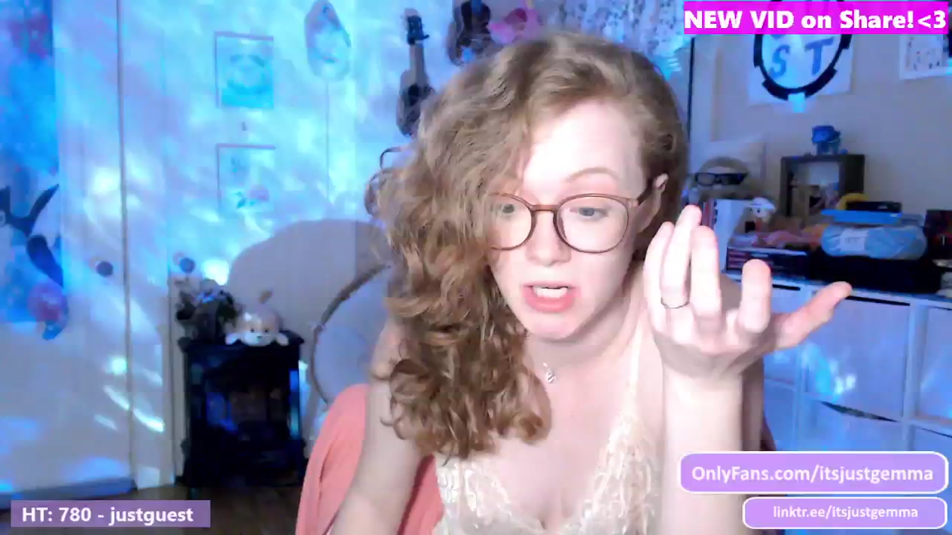 Gallery image thumbnail from JustGemma's myfreecams stream on, 05/29/2024, 02:02 image 9 of 20