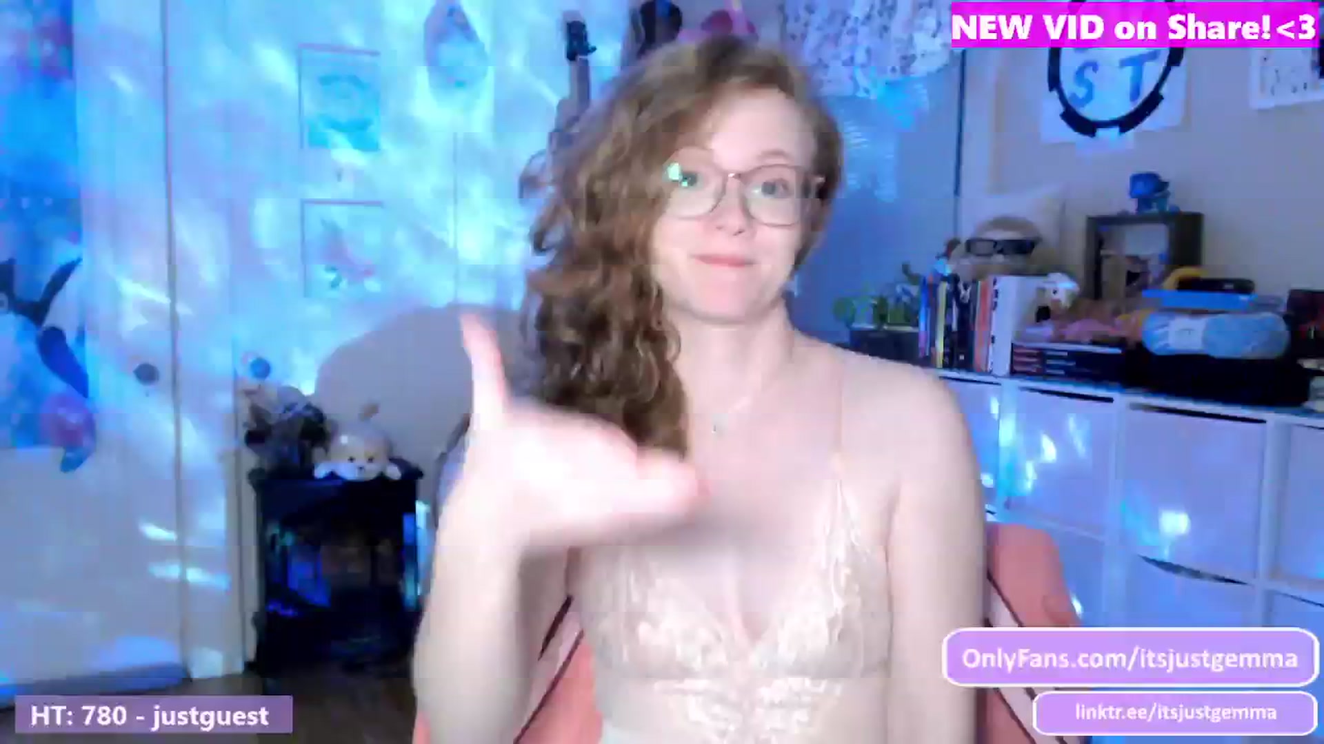 Gallery image thumbnail from JustGemma's myfreecams stream on, 05/29/2024, 02:02 image 5 of 20