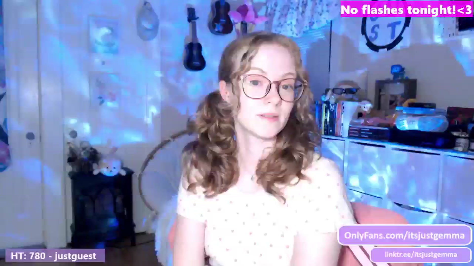 Gallery image thumbnail from JustGemma's myfreecams stream on, 06/01/2024, 02:03 image 19 of 20