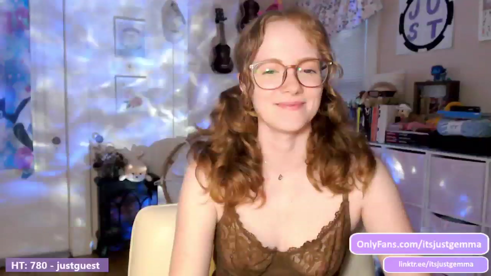 Gallery image thumbnail from JustGemma's myfreecams stream on, 06/04/2024, 02:06 image 14 of 20