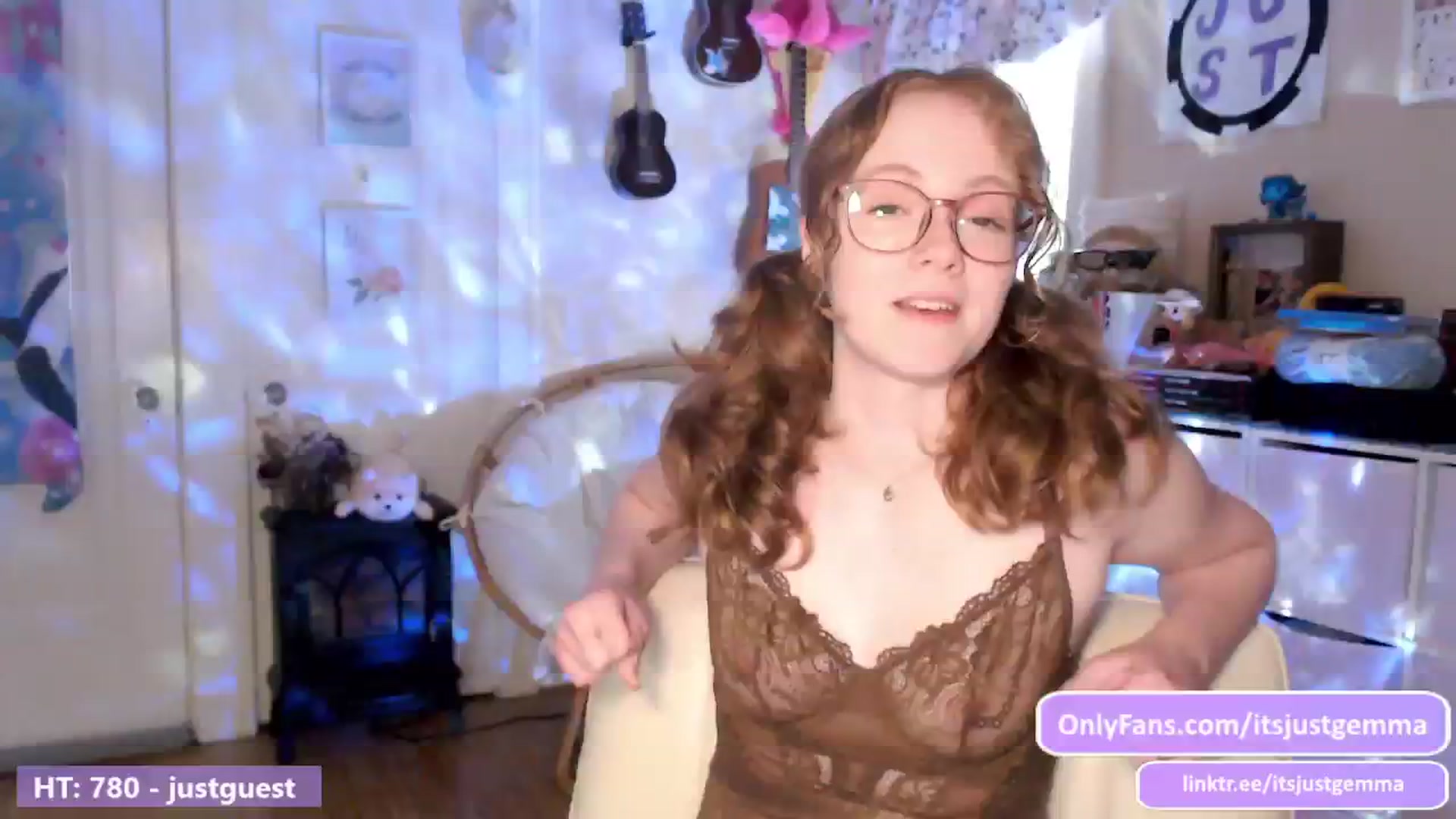 Gallery image thumbnail from JustGemma's myfreecams stream on, 06/04/2024, 02:06 image 5 of 20