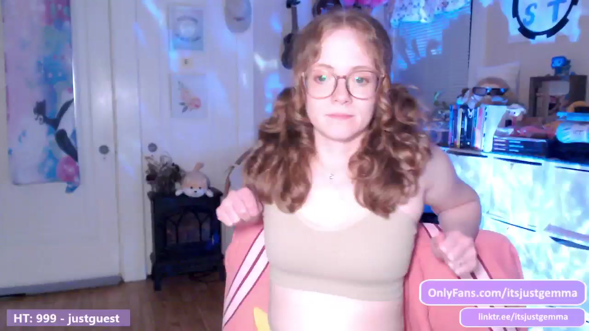 Gallery image thumbnail from JustGemma's myfreecams stream on, 06/05/2024, 02:04 image 18 of 20